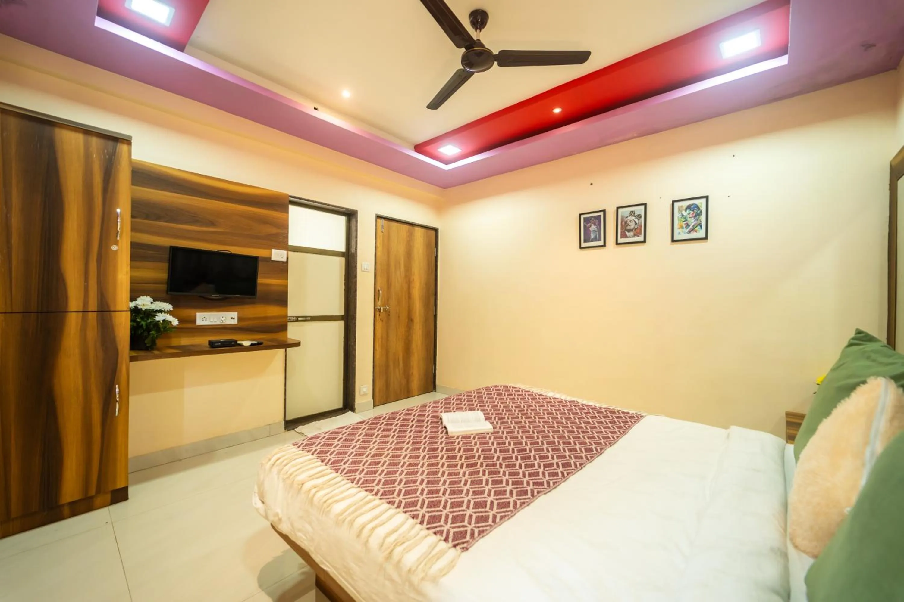 Bed in Strawberry County