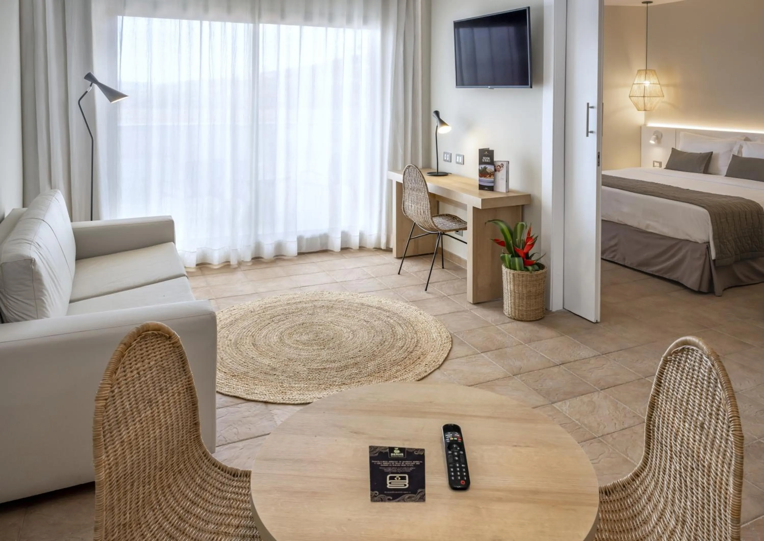 TV and multimedia, Bed in Serhs Natal Grand Hotel & Resort