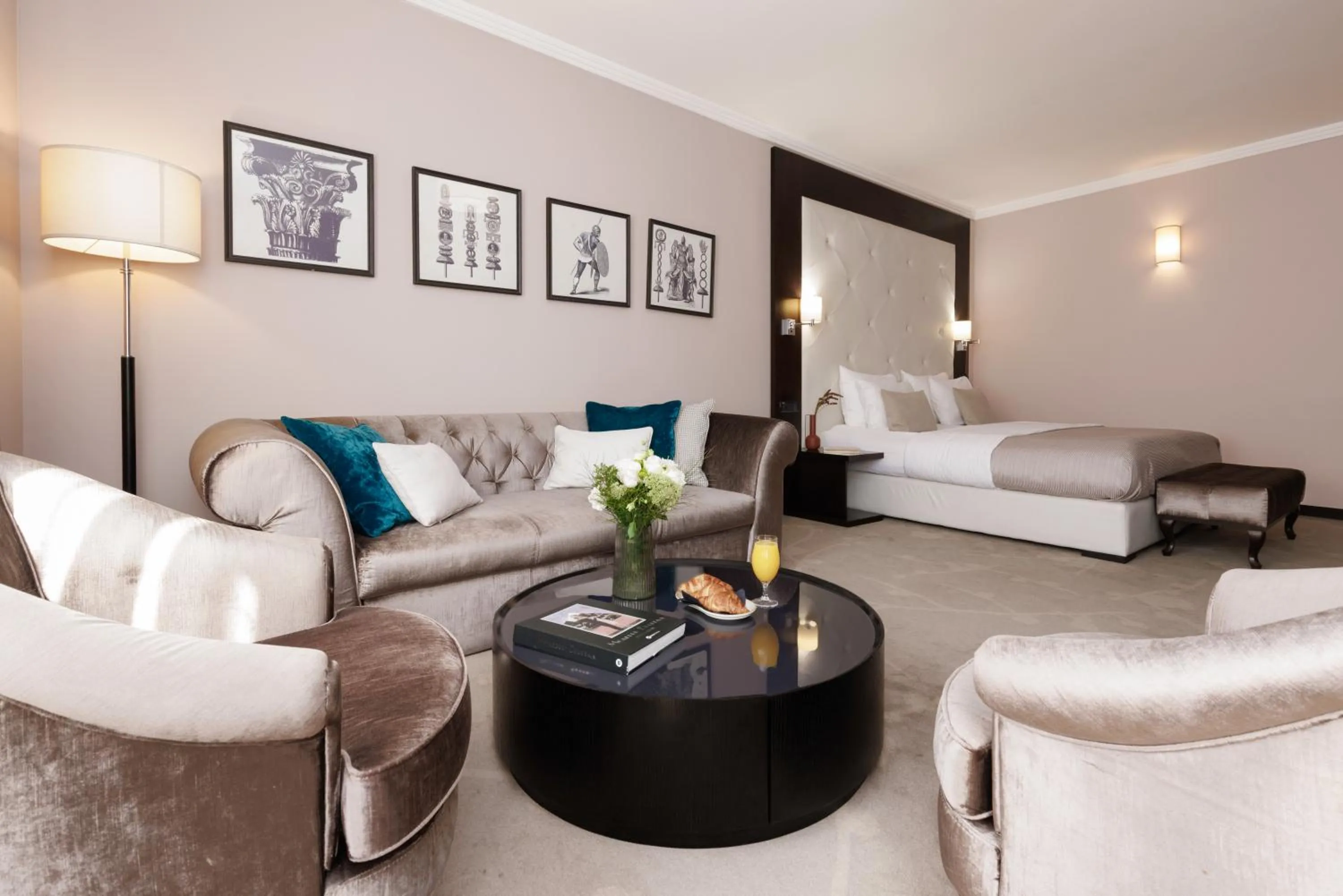 Bed in Hotel Constantine the Great