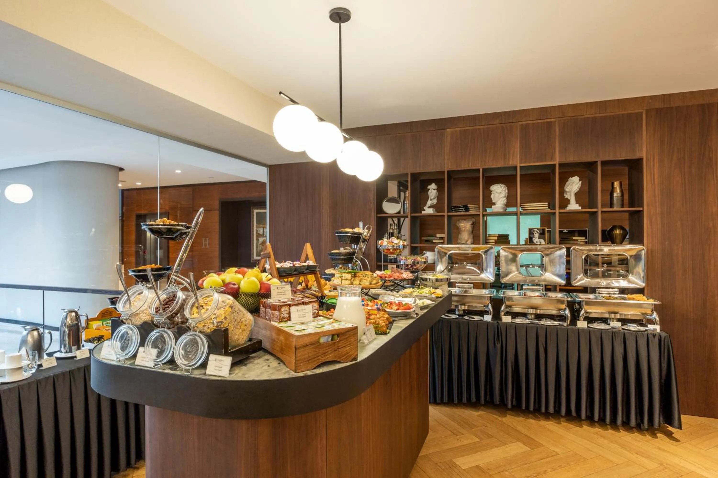 Buffet breakfast in Hotel Constantine the Great
