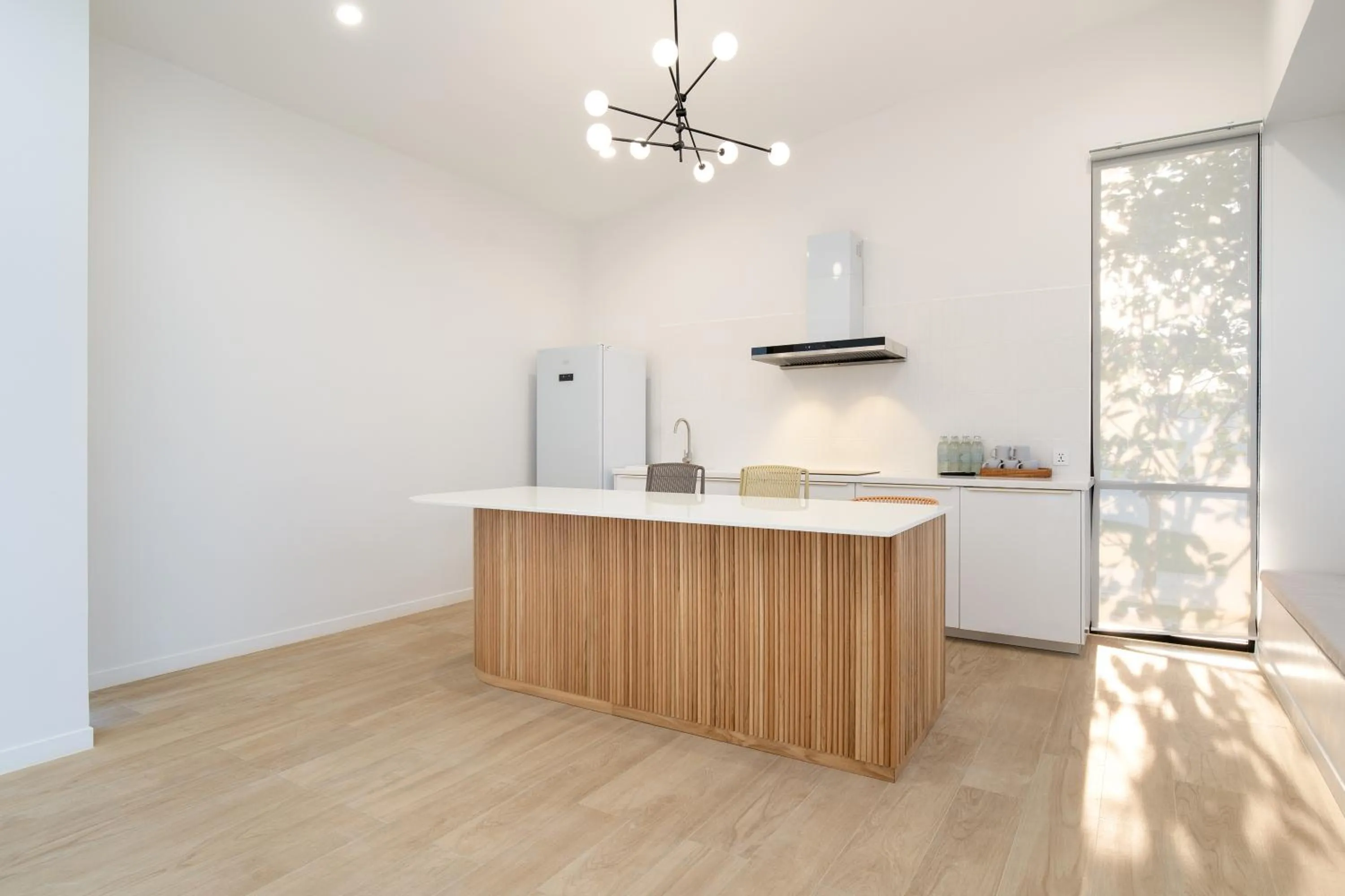 oven in The Season Resort