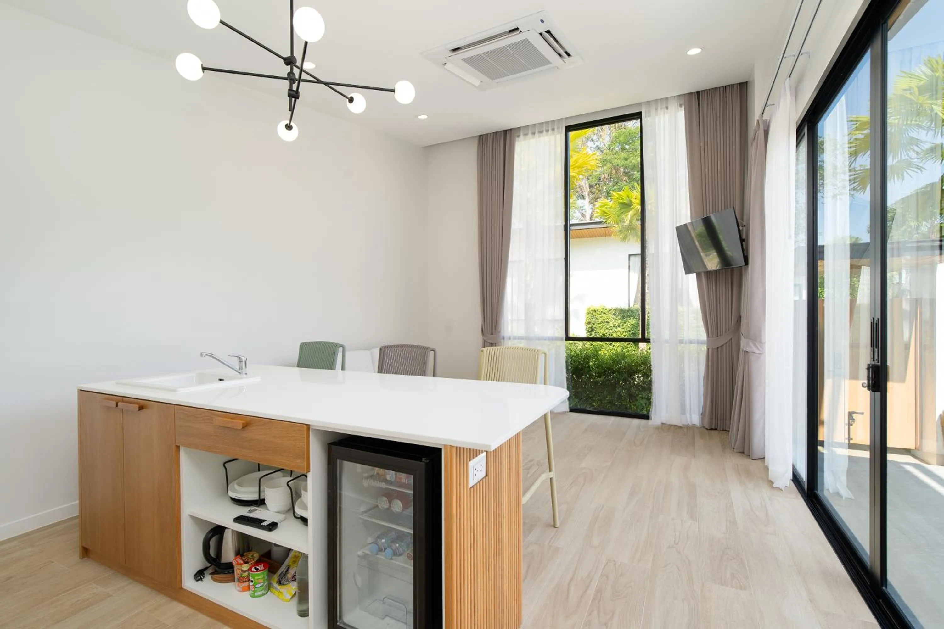 Dining area in The Season Resort