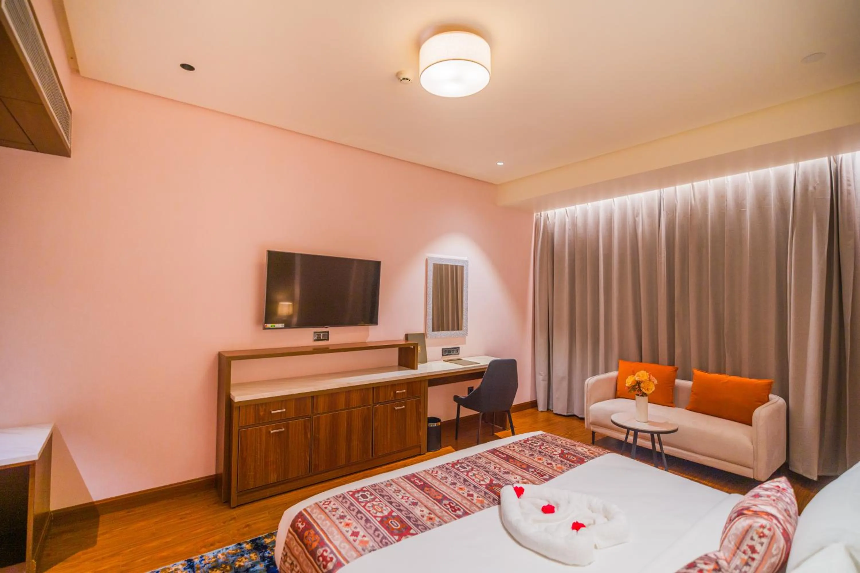 Bed in The Maple Hotel