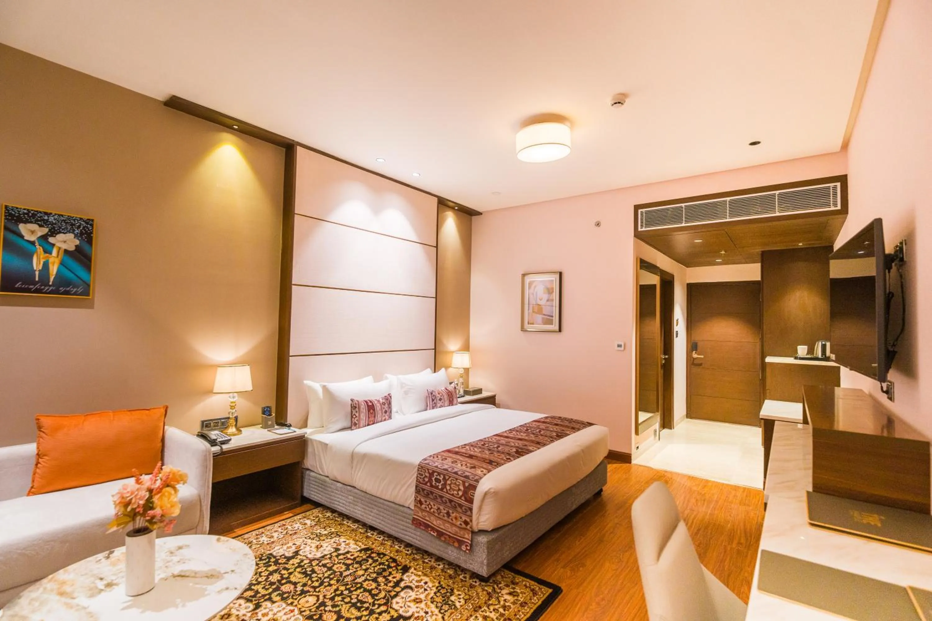 Bed in The Maple Hotel