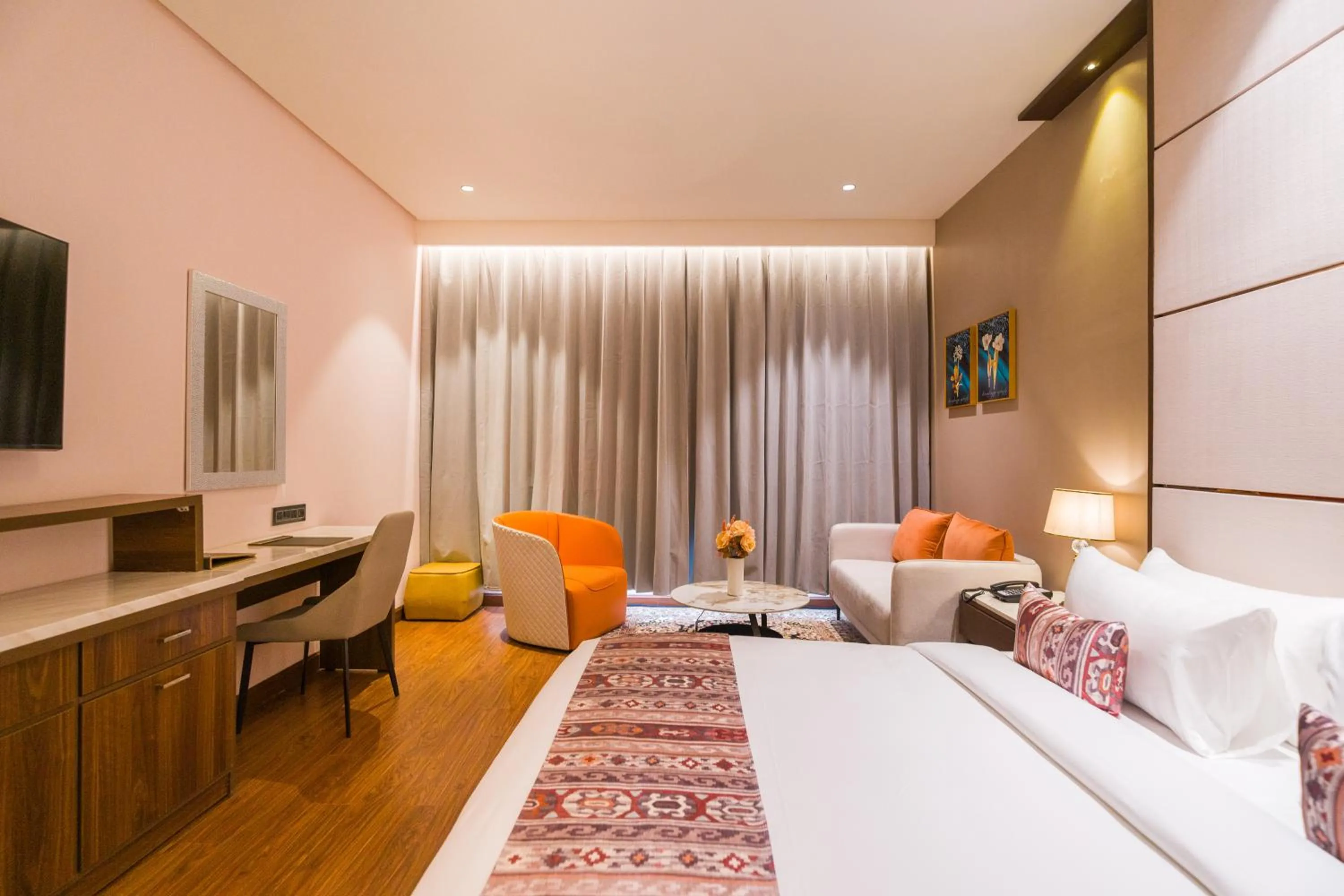 Bed in The Maple Hotel