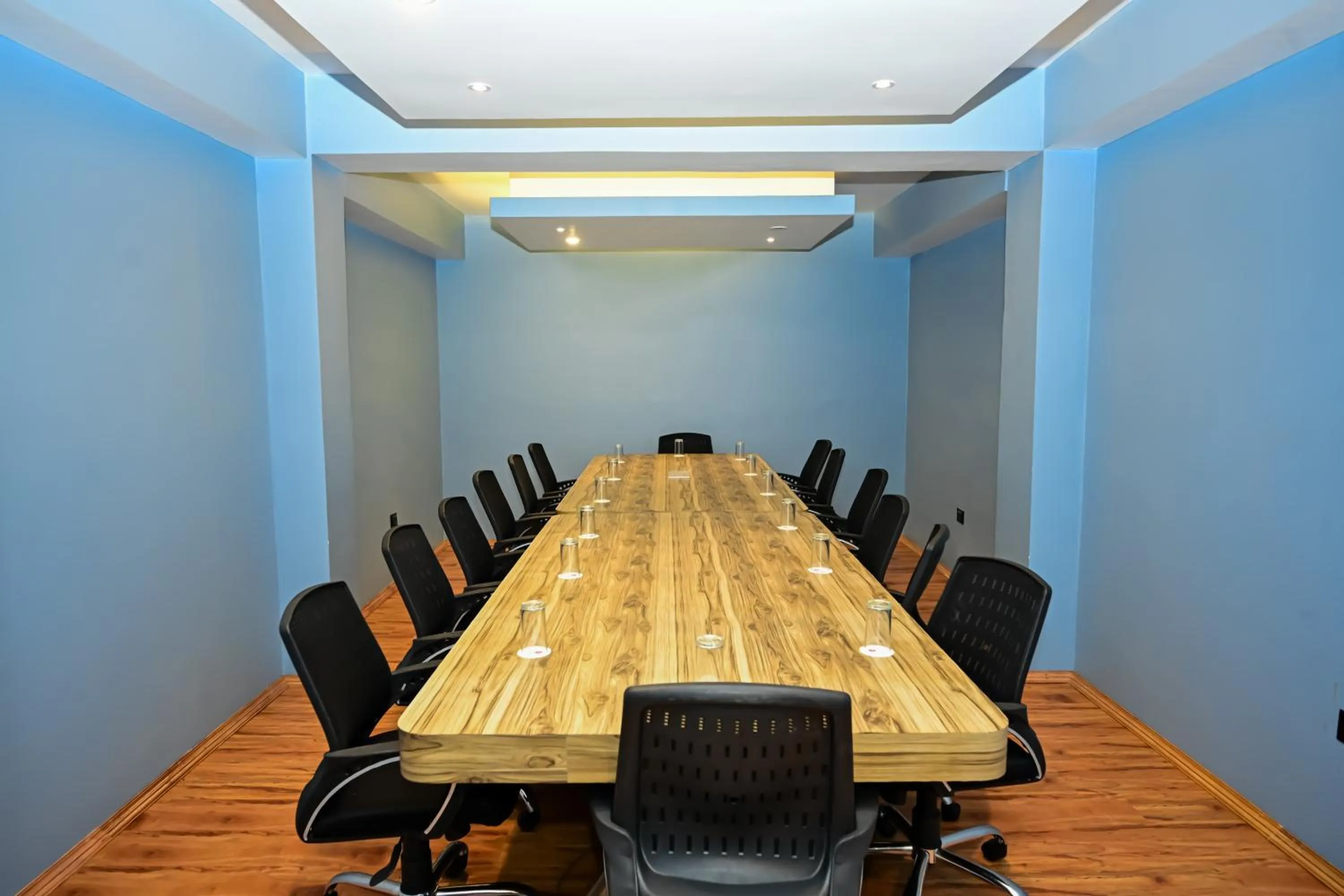 Business facilities in ETHO METHO GANGTOK
