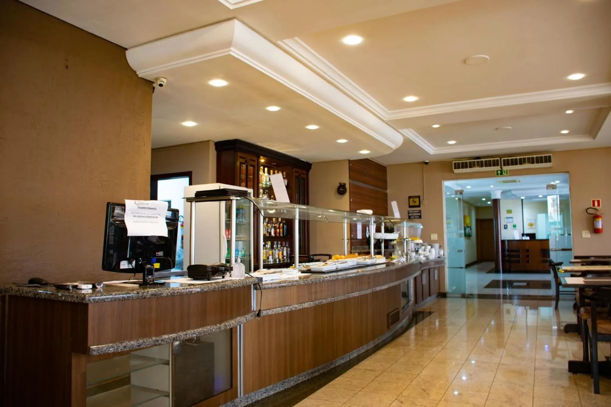 Buffet breakfast in Hotel Exclusivo