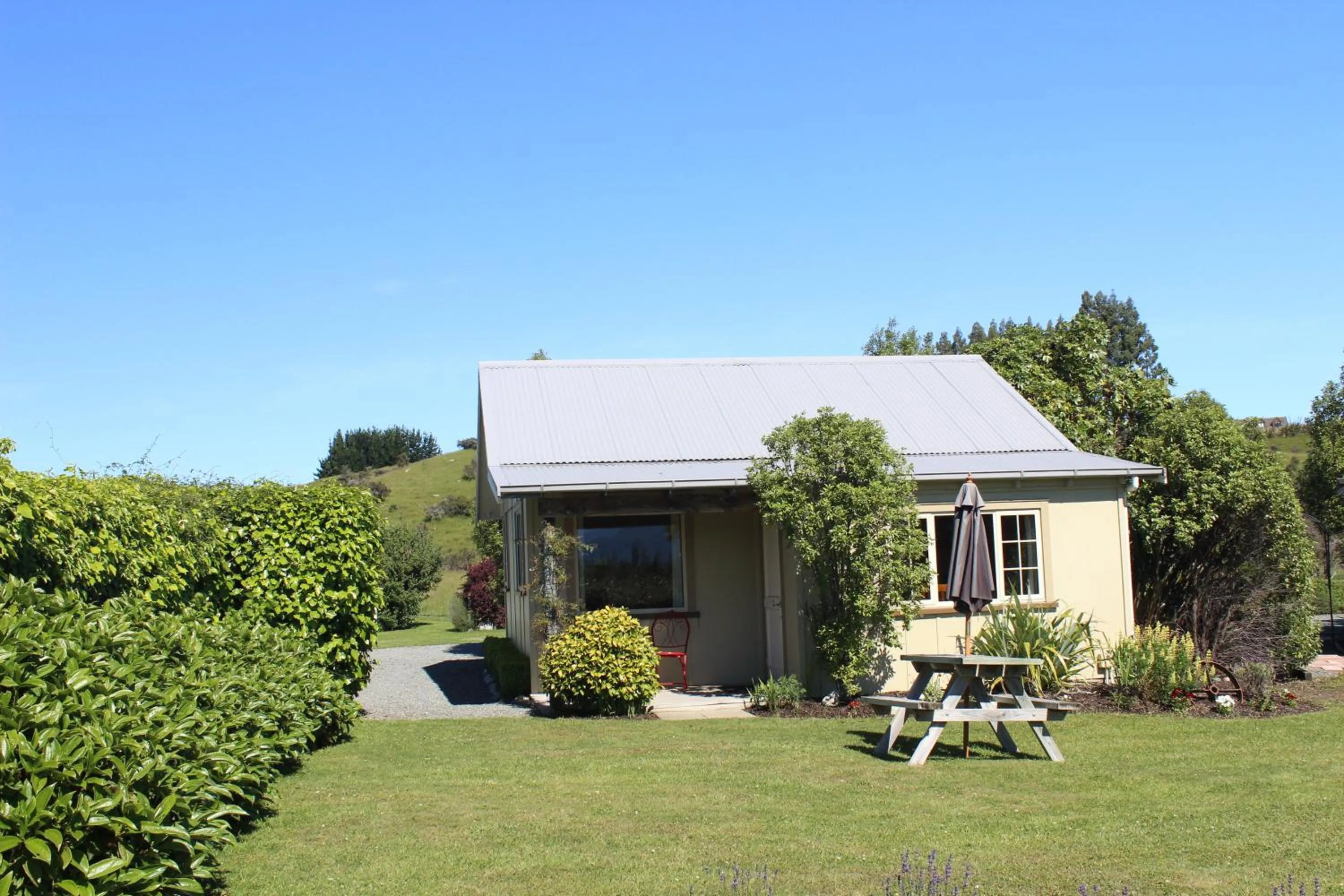 Blue Thistle Cottages