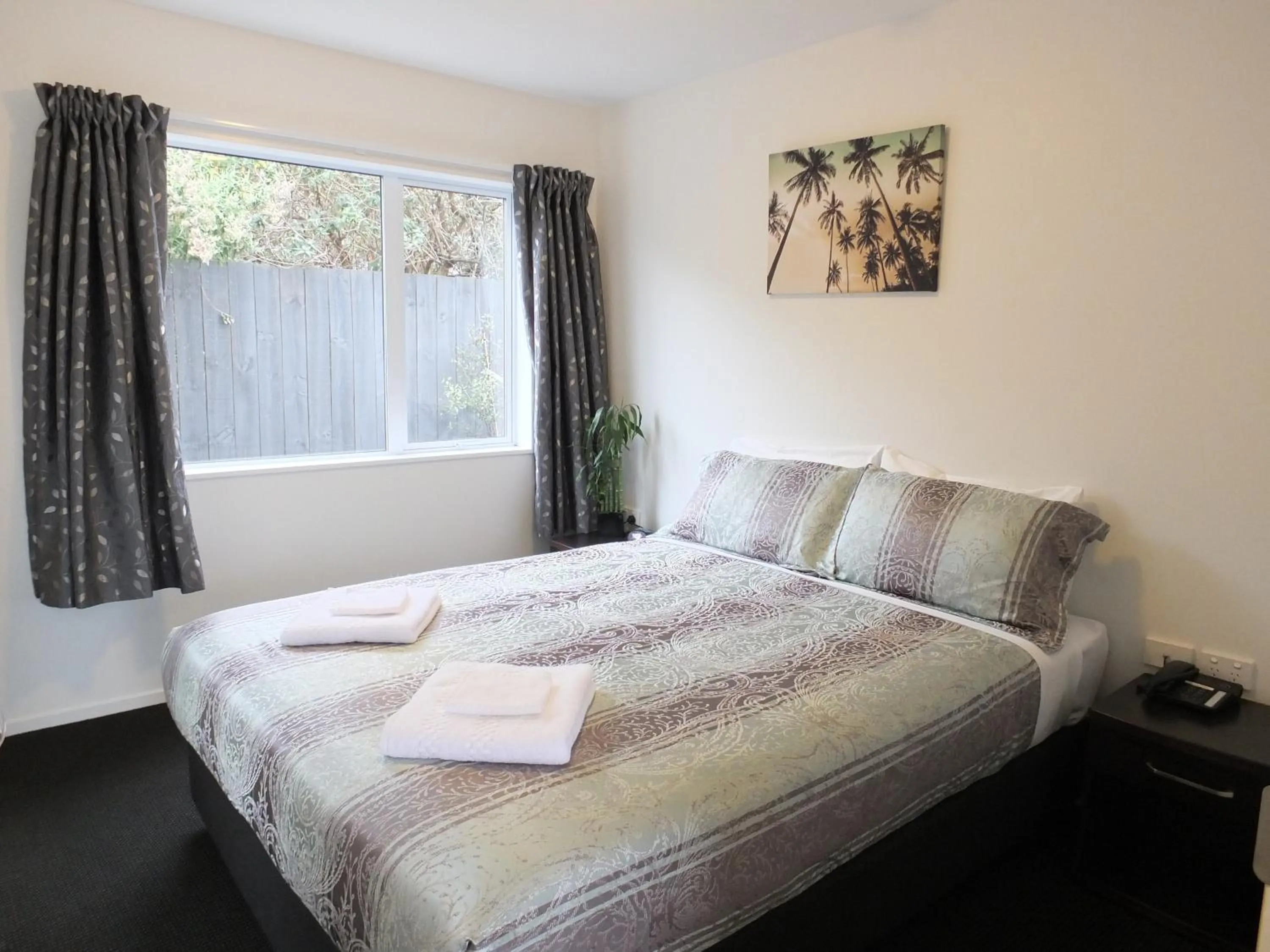 Bed in 101 Stars Motel