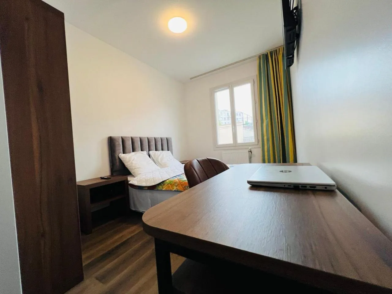 Bedroom, Bed in Auberge de Bagneux