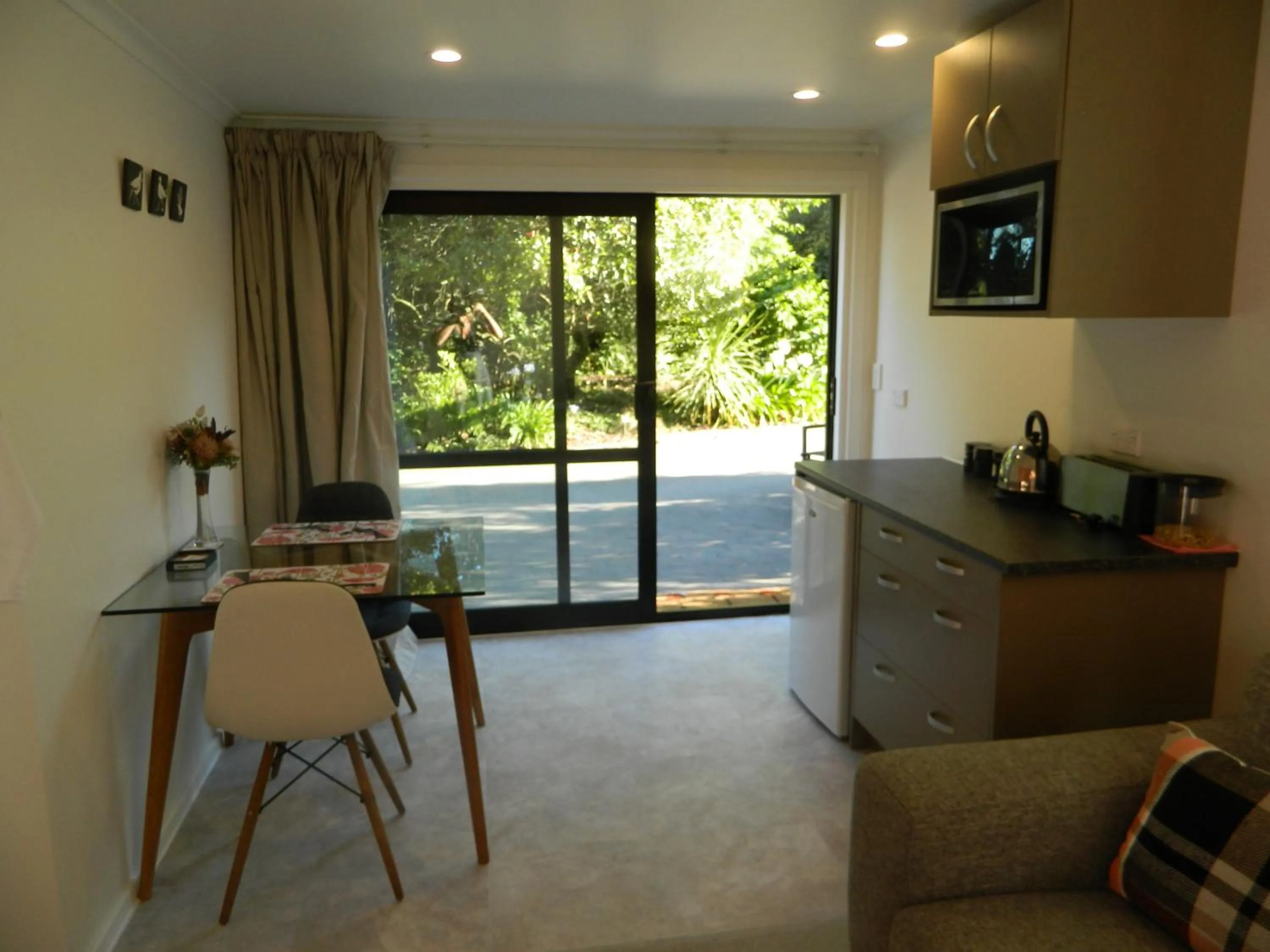 Dining area in Antares Homestay