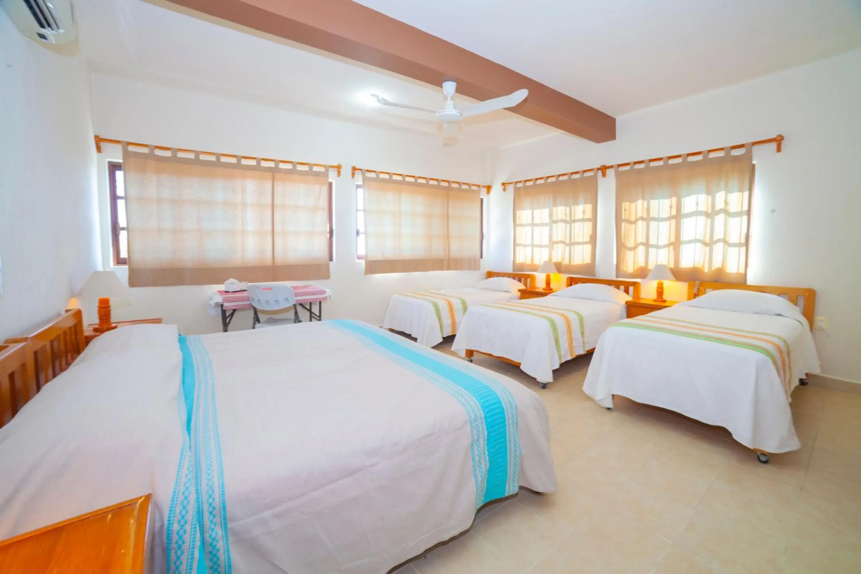 Standard Family Room in Hotel Casa Rush Standard Family Room in Hotel Casa Rush