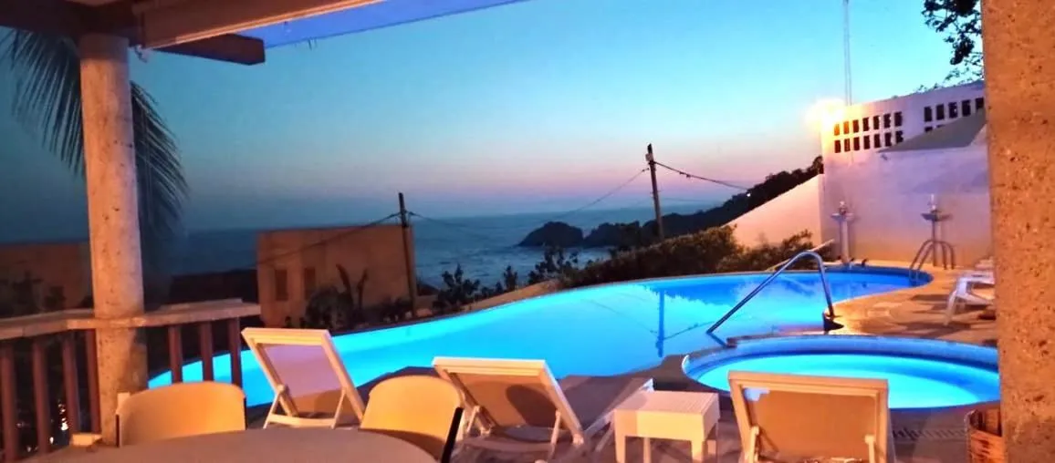 Pool view in Hotel Casa Rush