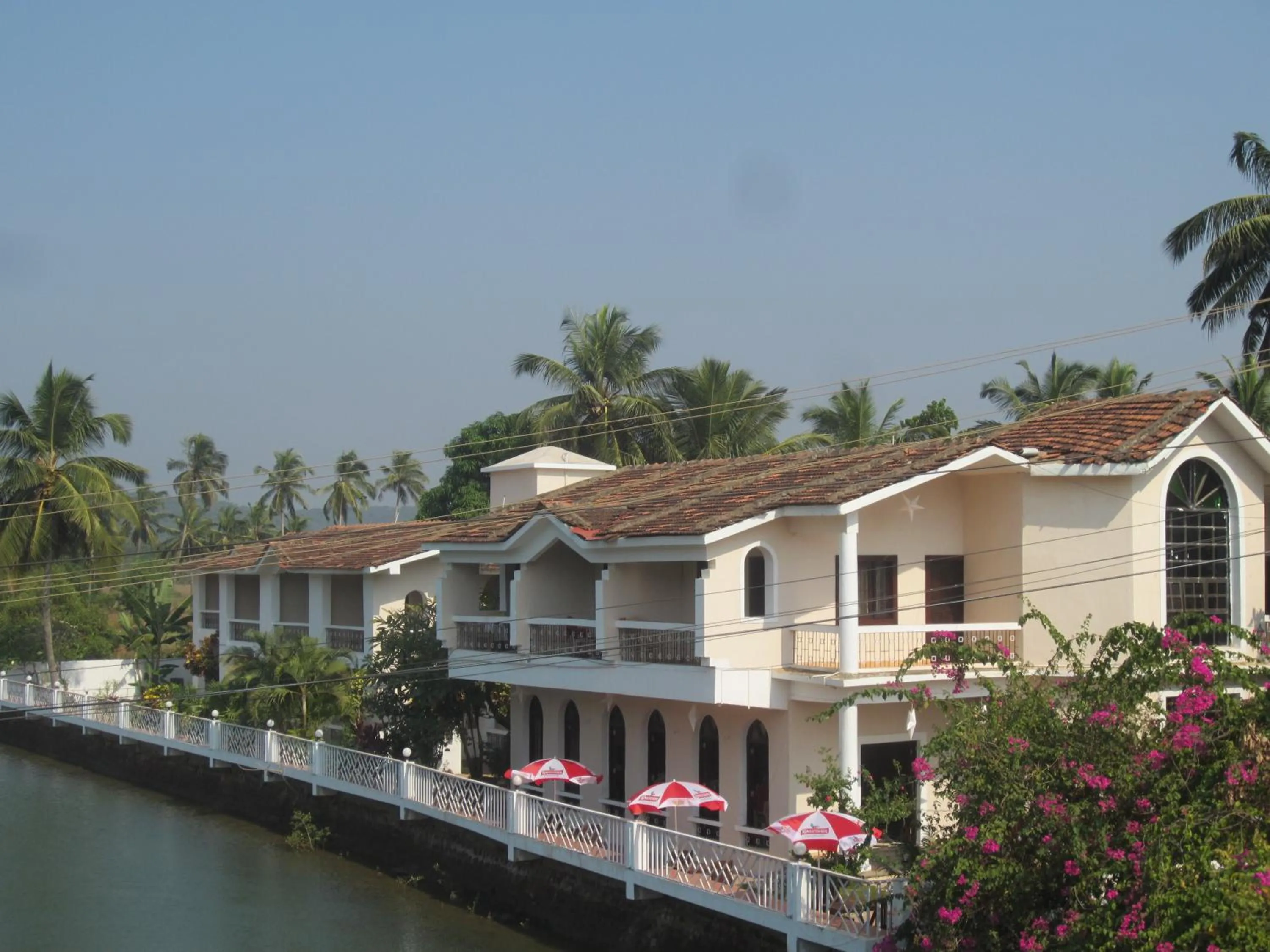 Property building in Hotel Riverside