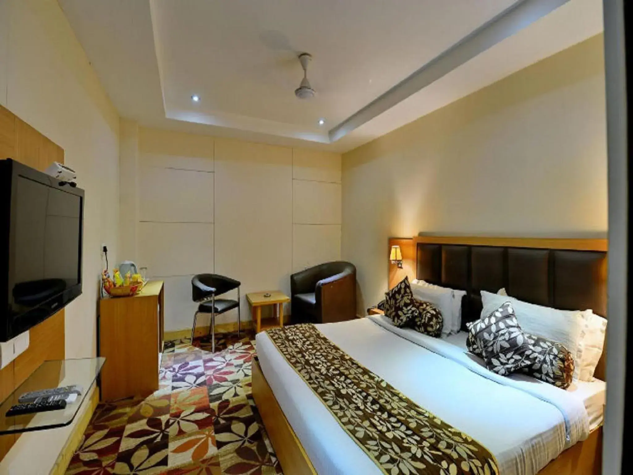Standard Double Room - single occupancy in Hotel Kohinoor Palace, Ludhiana Standard Double Room - single occupancy in Hotel Kohinoor Palace, Ludhiana