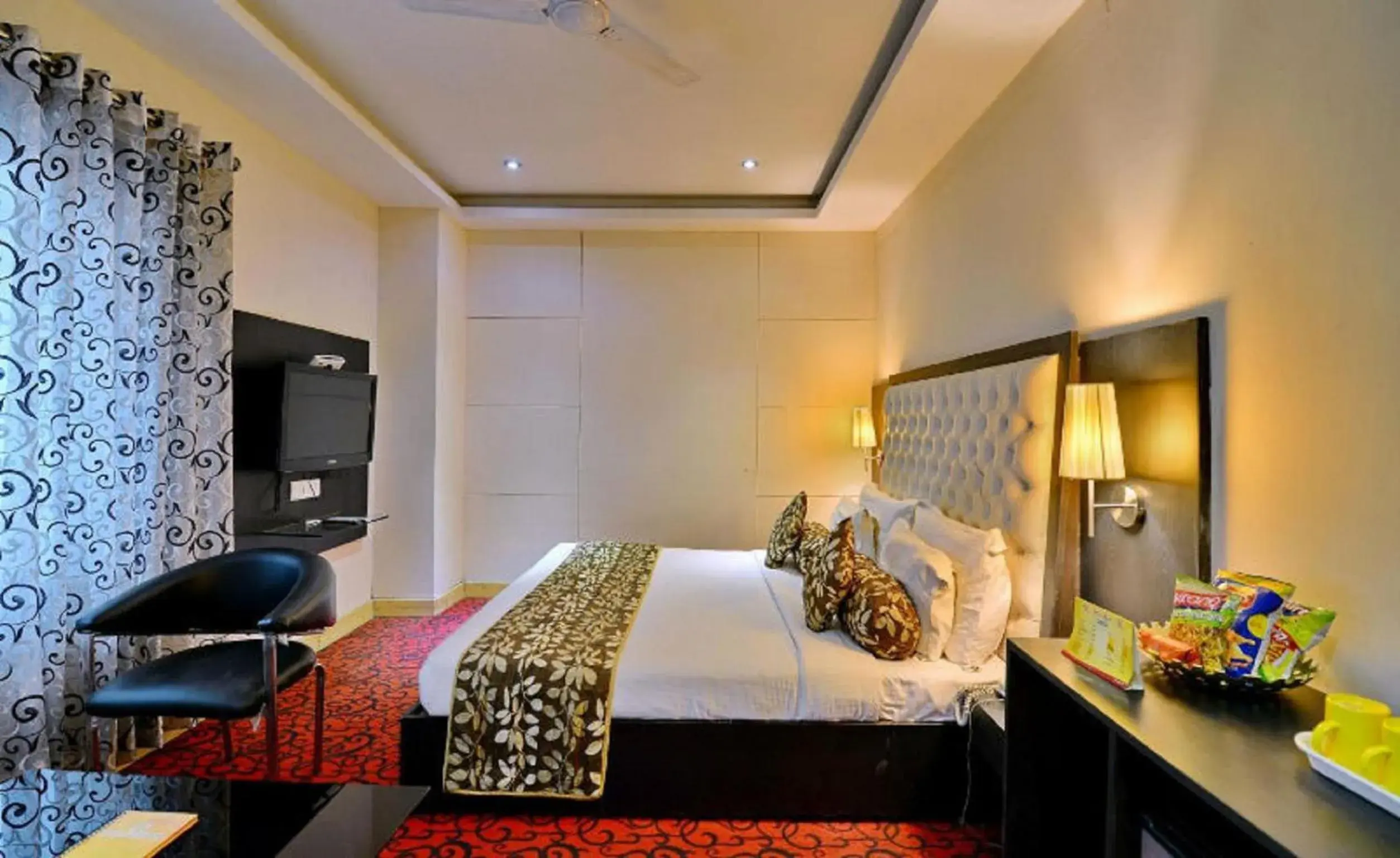 Executive Suite - single occupancy in Hotel Kohinoor Palace, Ludhiana Executive Suite - single occupancy in Hotel Kohinoor Palace, Ludhiana