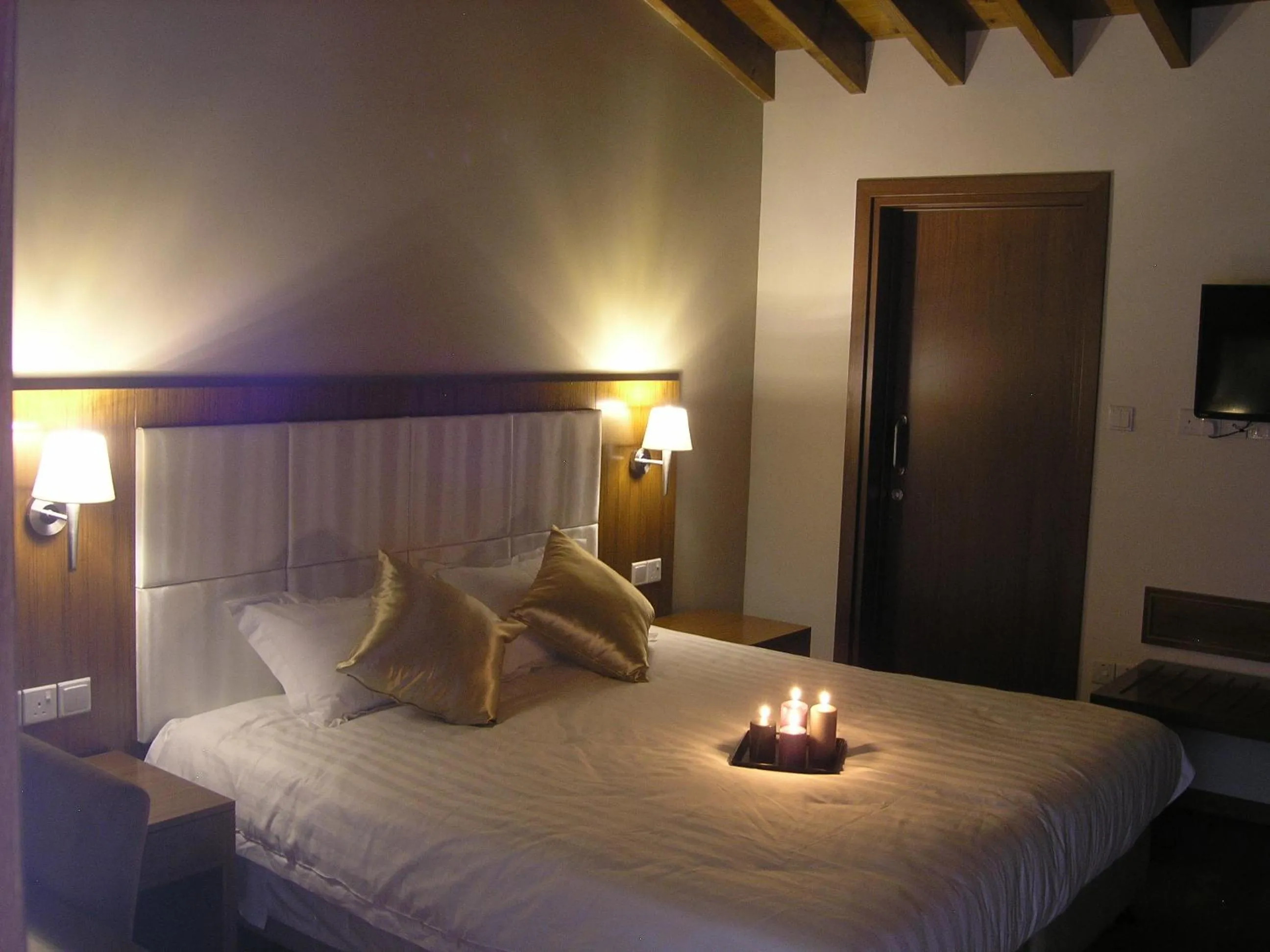 Bed in Livadia Hotel Kyperounta