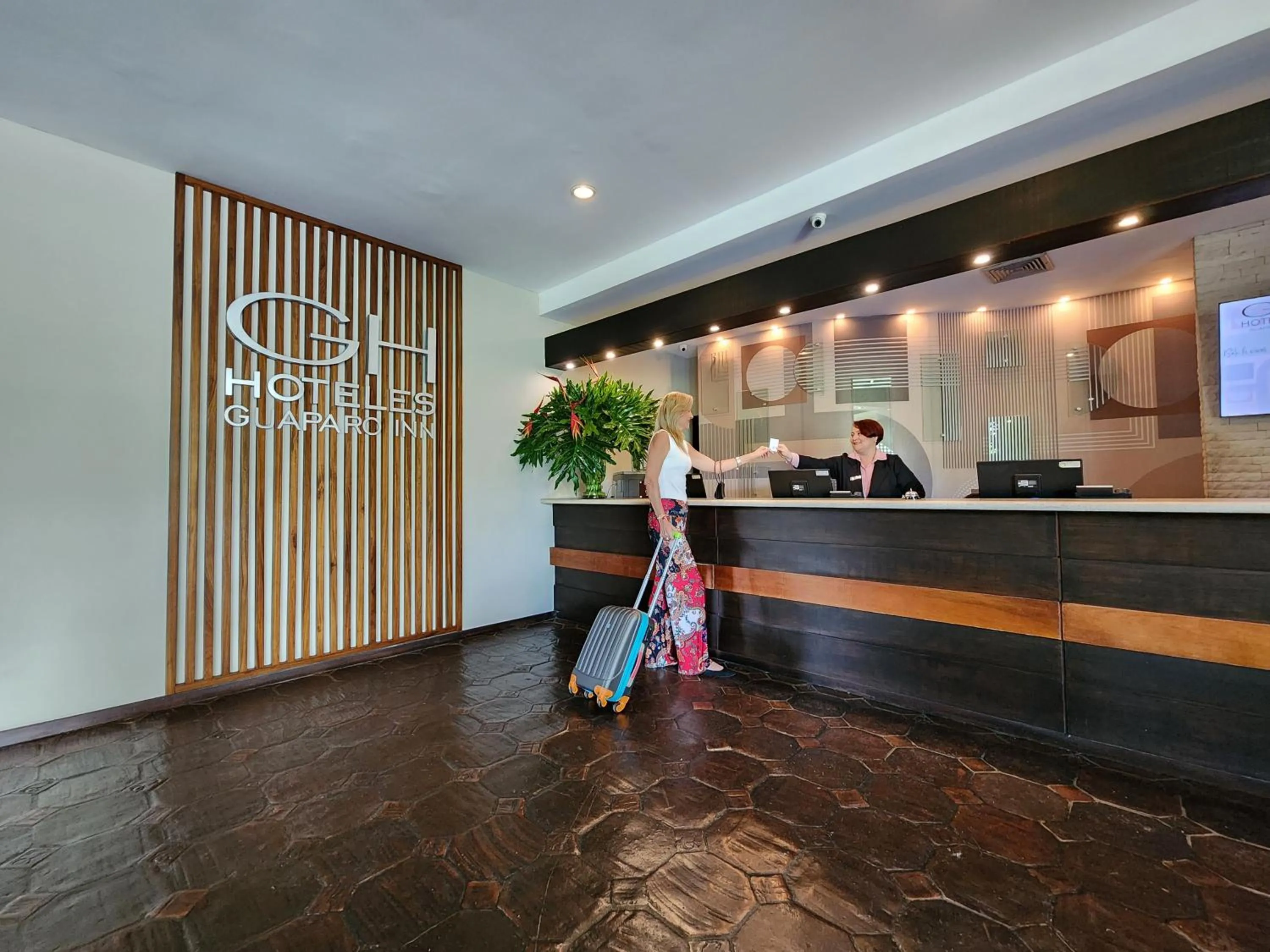 Lobby or reception in Hotel GH Guaparo Inn Valencia