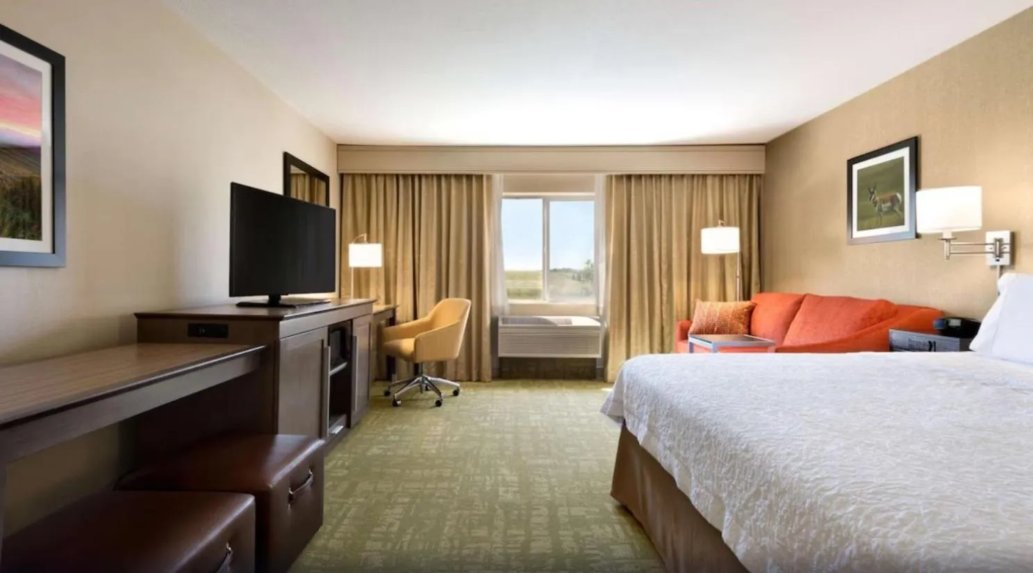 Bed in Summit Suites