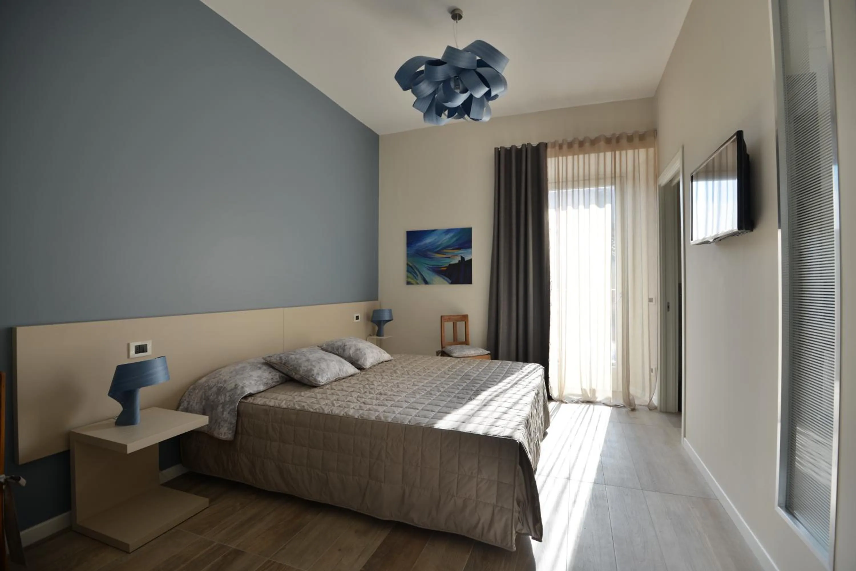 Decorative detail, Bed in Daman Rooms & Breakfast