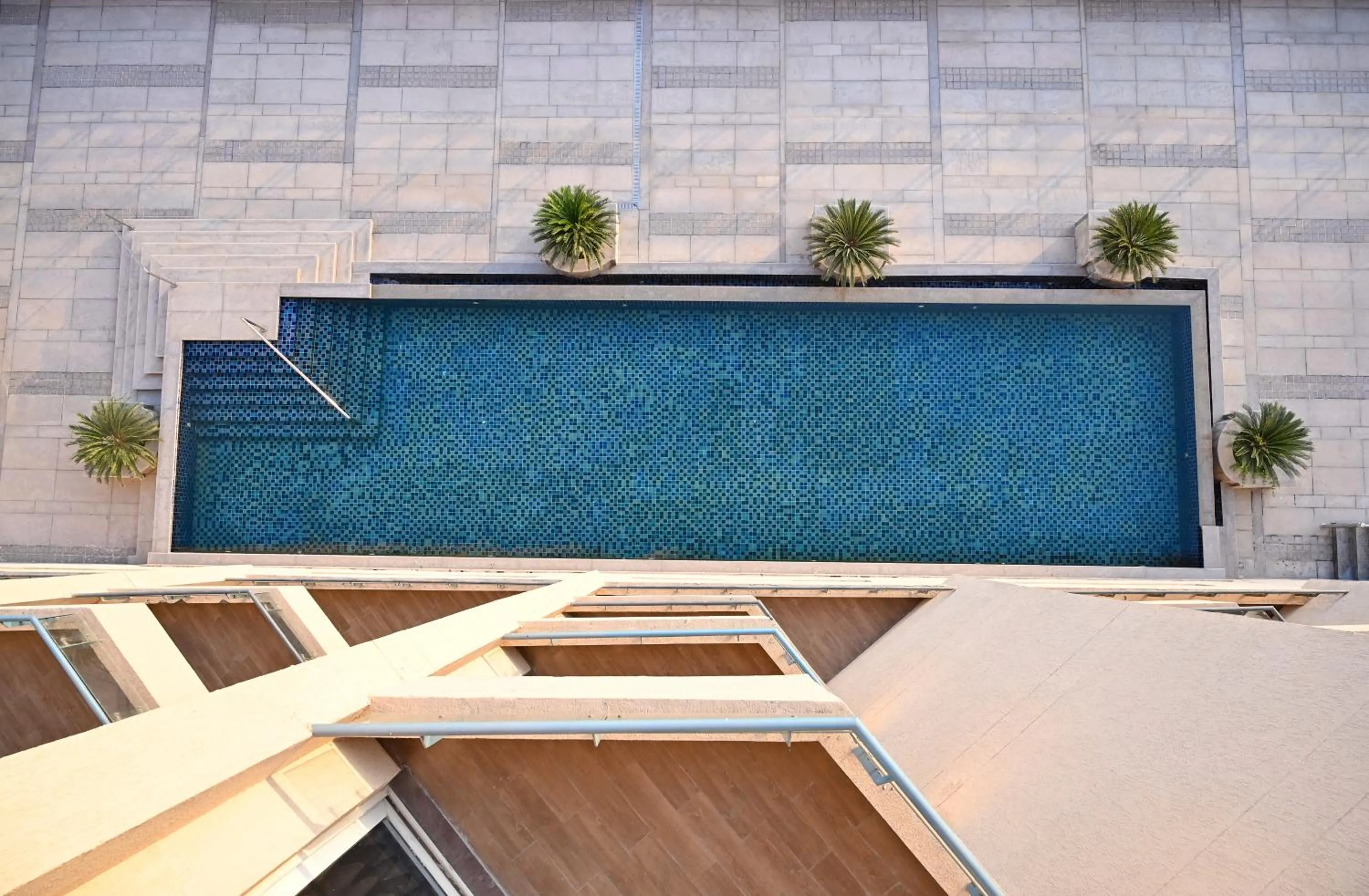 Swimming pool in Alivaa Hotel Gurugram Sohna Road City Center