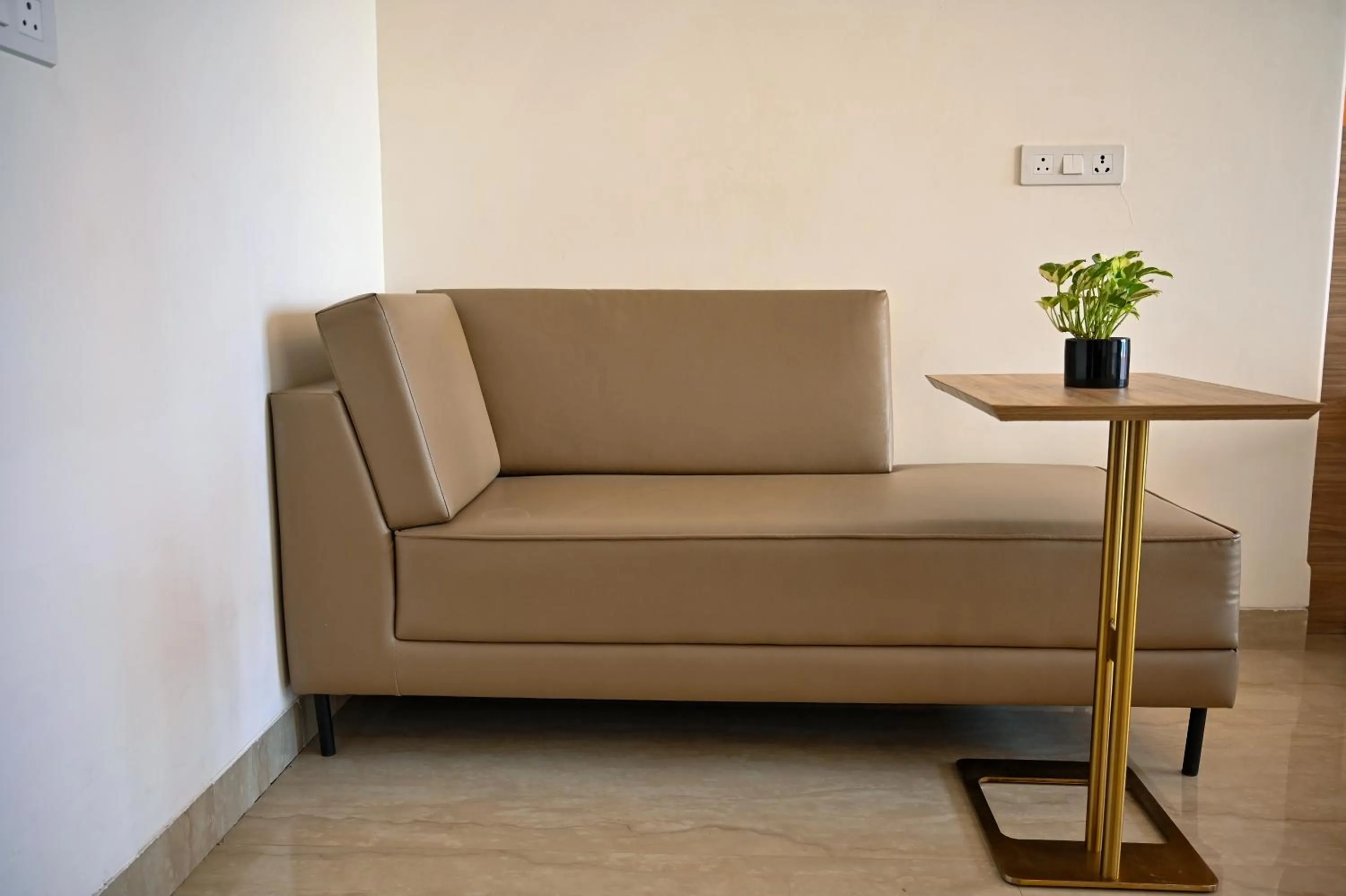 Alivaa Hotel Gurugram Sohna Road City Center