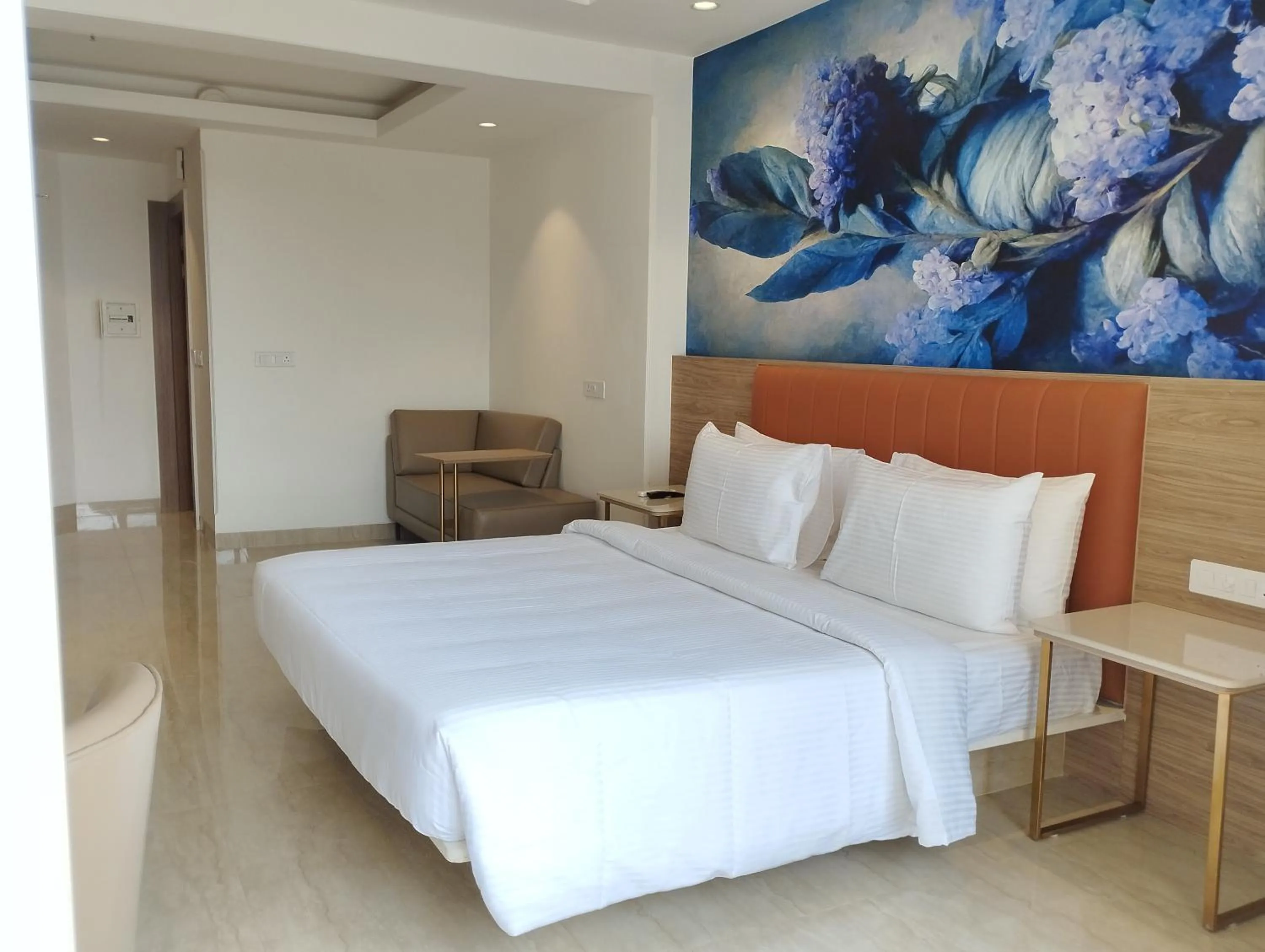 Bed in Alivaa Hotel Gurugram Sohna Road City Center