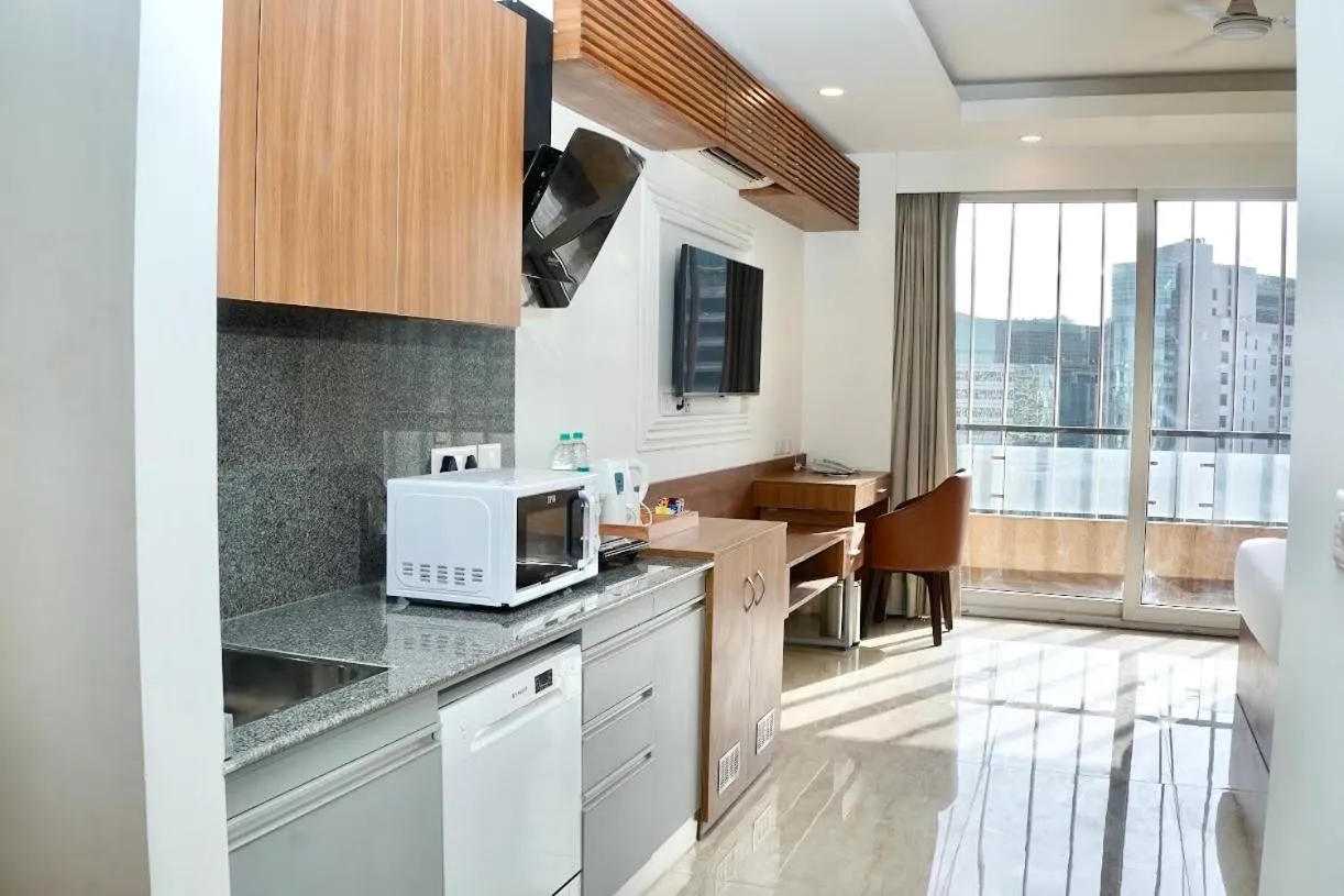 Coffee/tea facilities in Alivaa Hotel Gurugram Sohna Road City Center