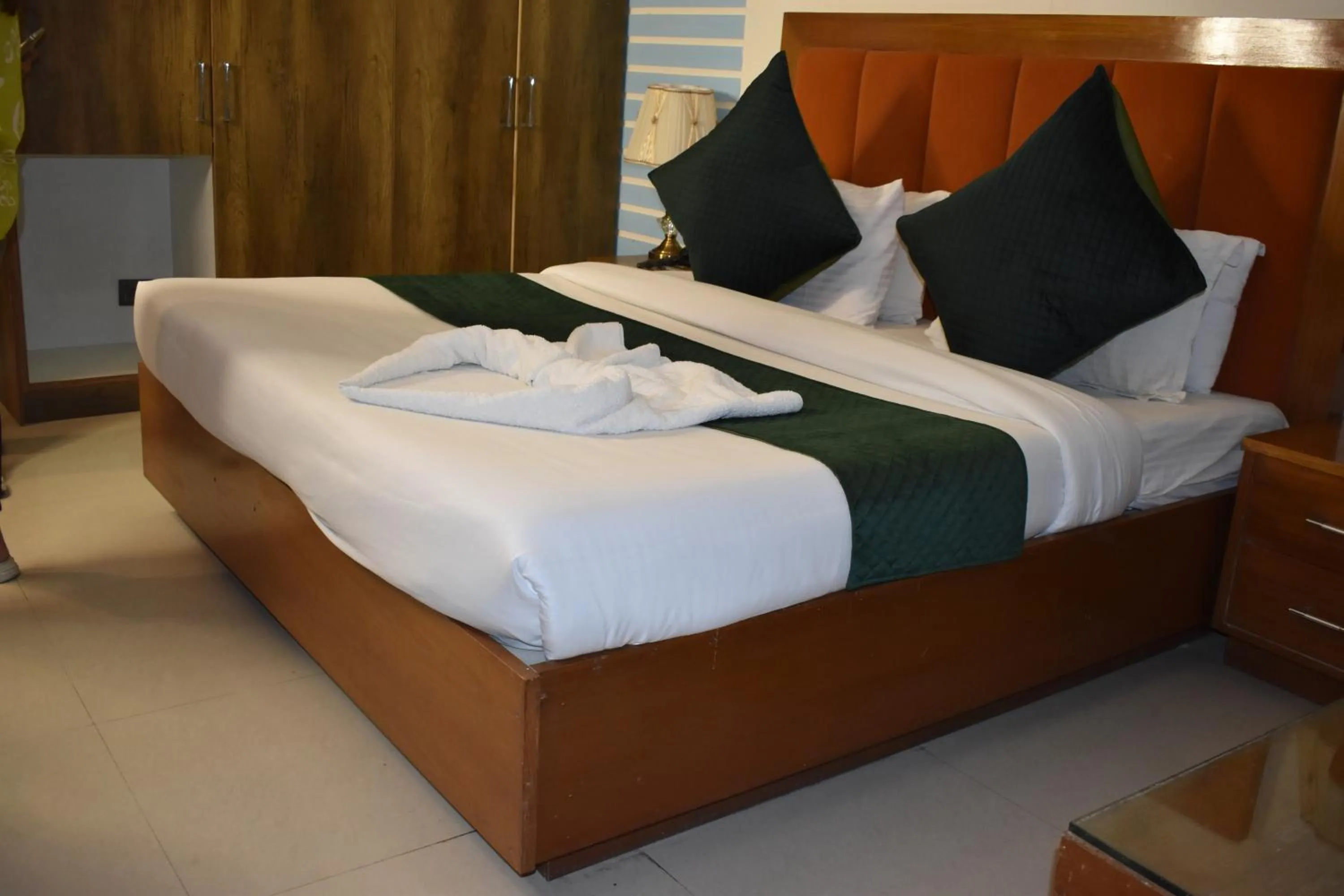 Bed in Hotel Padmini Palace