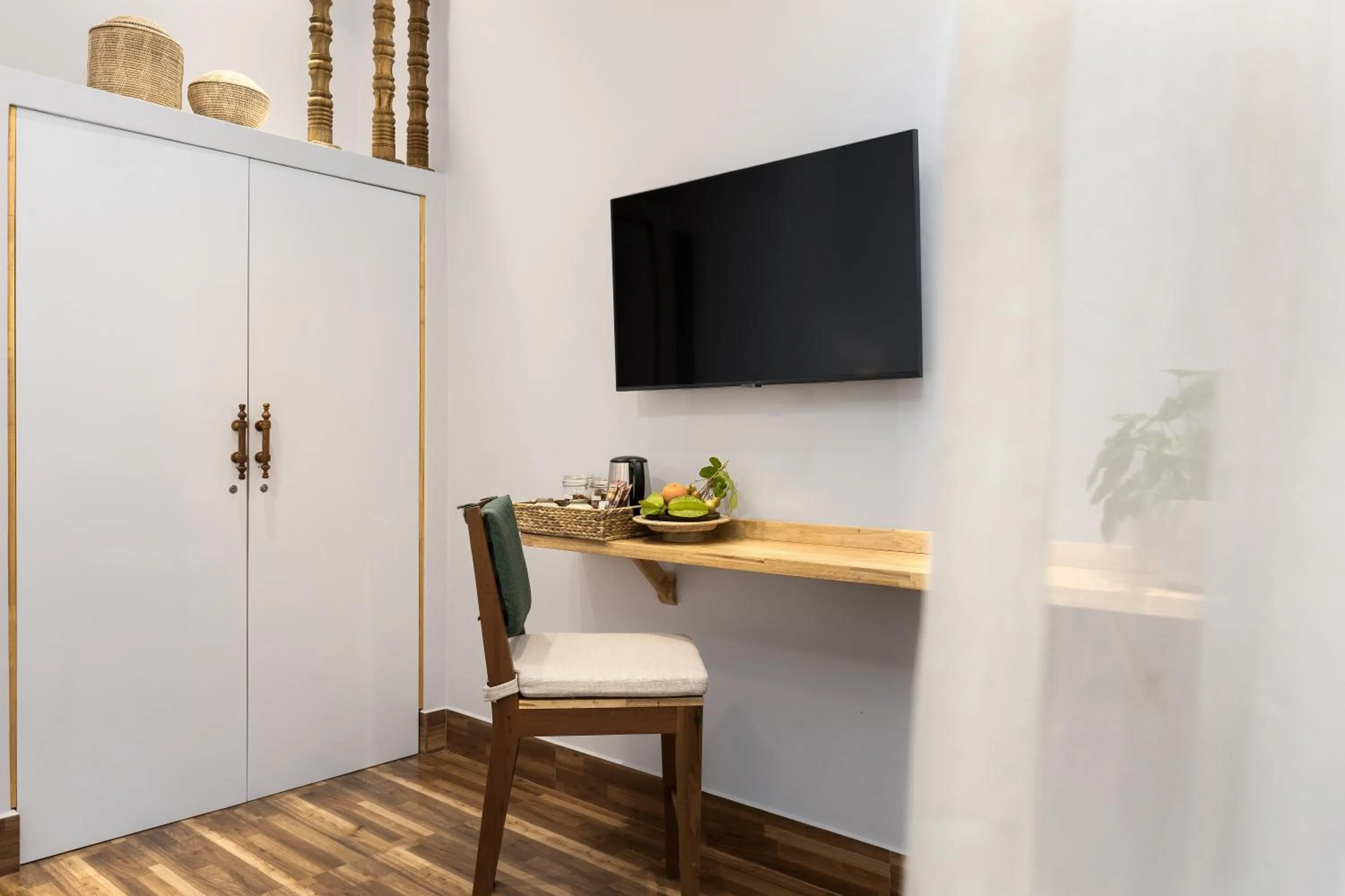 TV and multimedia in Moringa Tree Maison