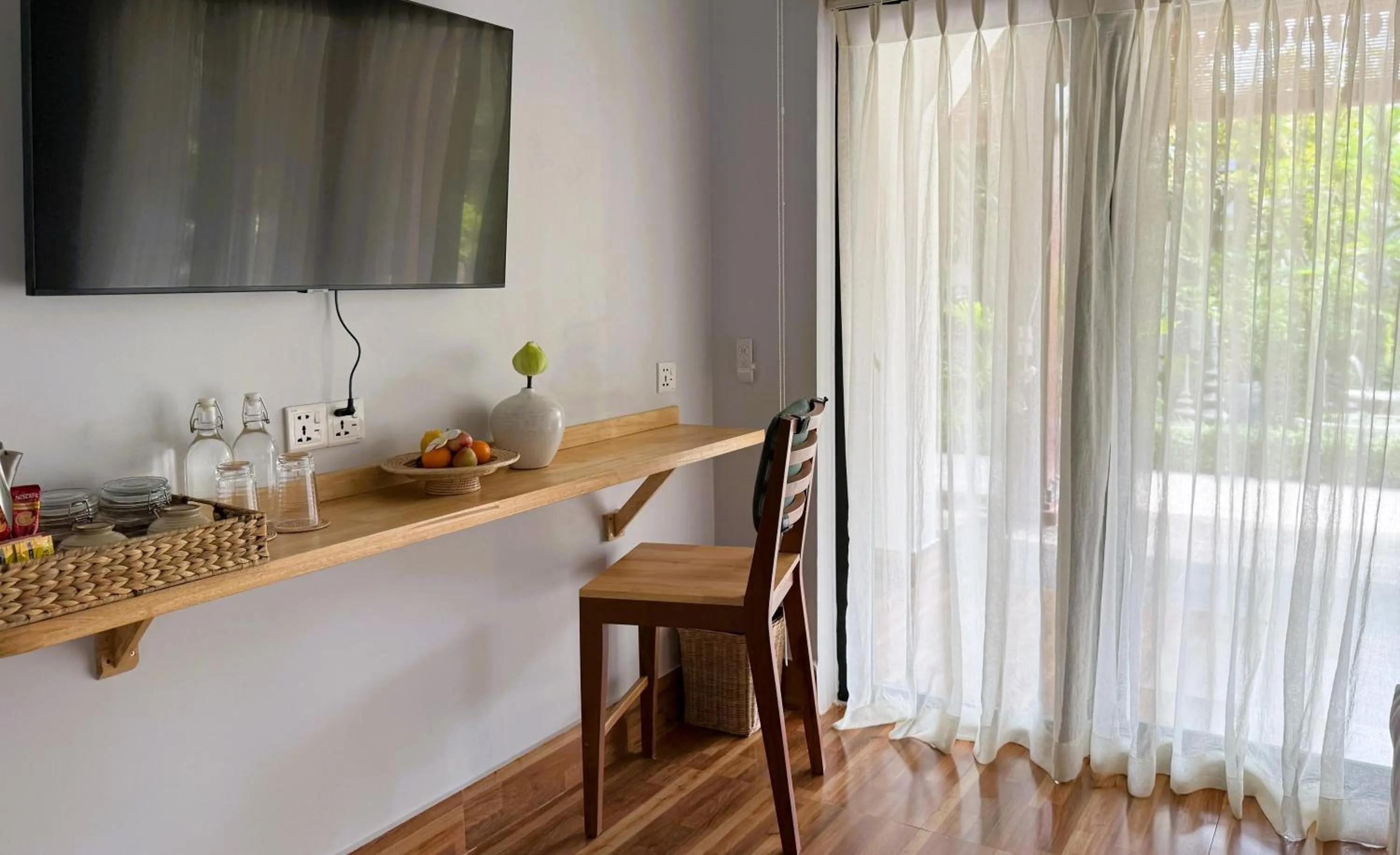 TV and multimedia in Moringa Tree Maison