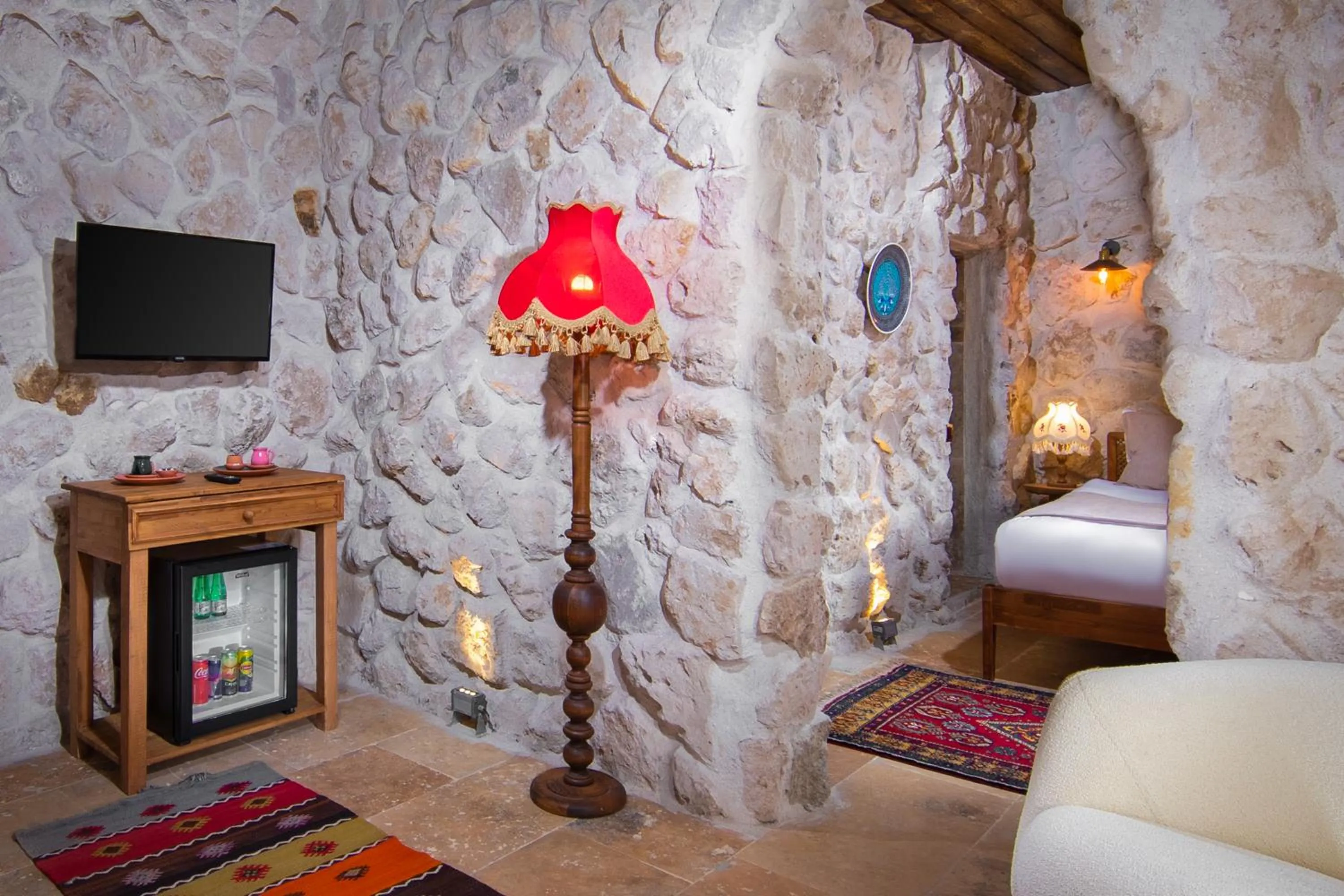 TV and multimedia, Bed in Cappadocia Cavusin Stone House