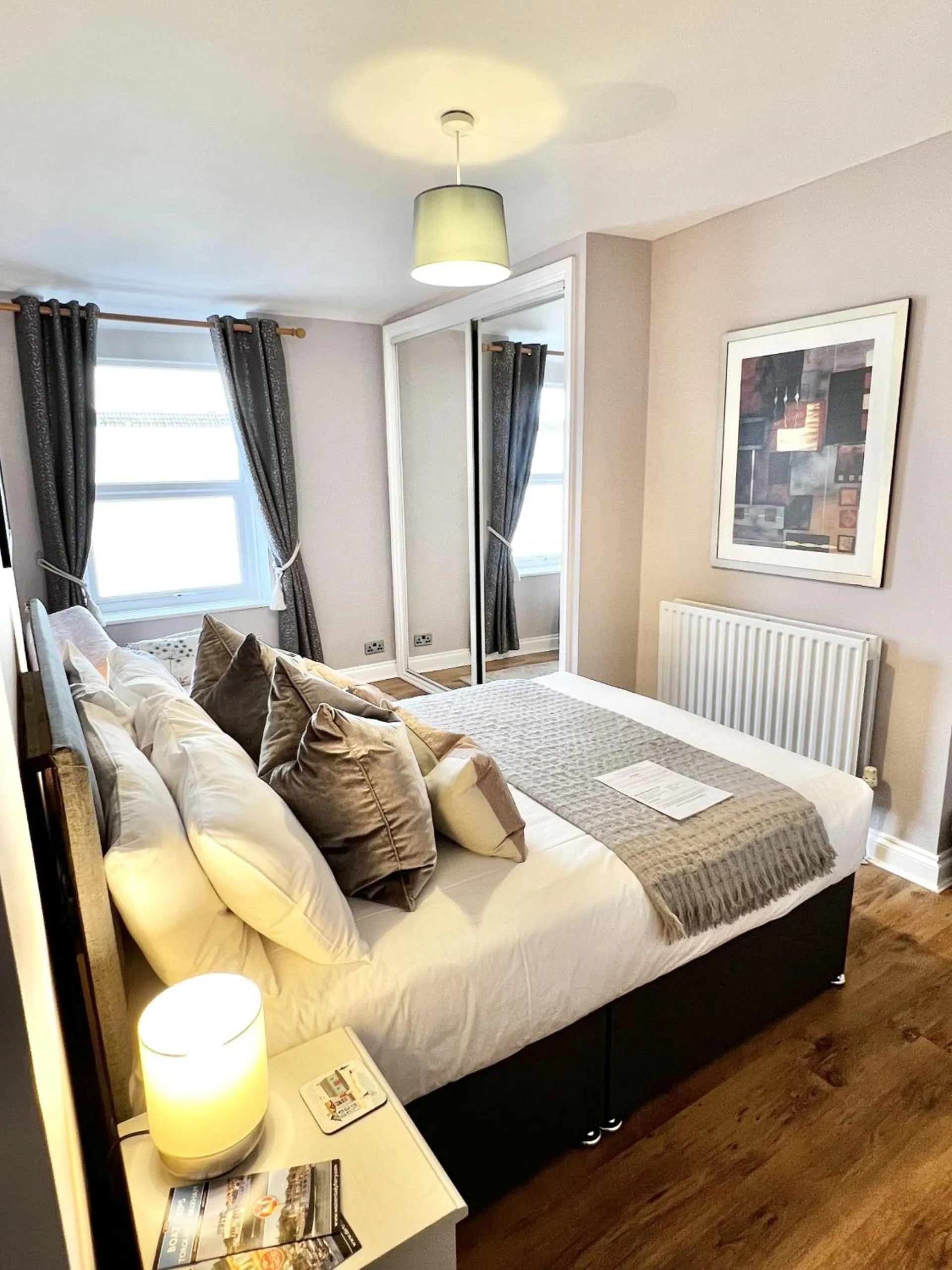 Bedroom, Bed in Devon House Guest House