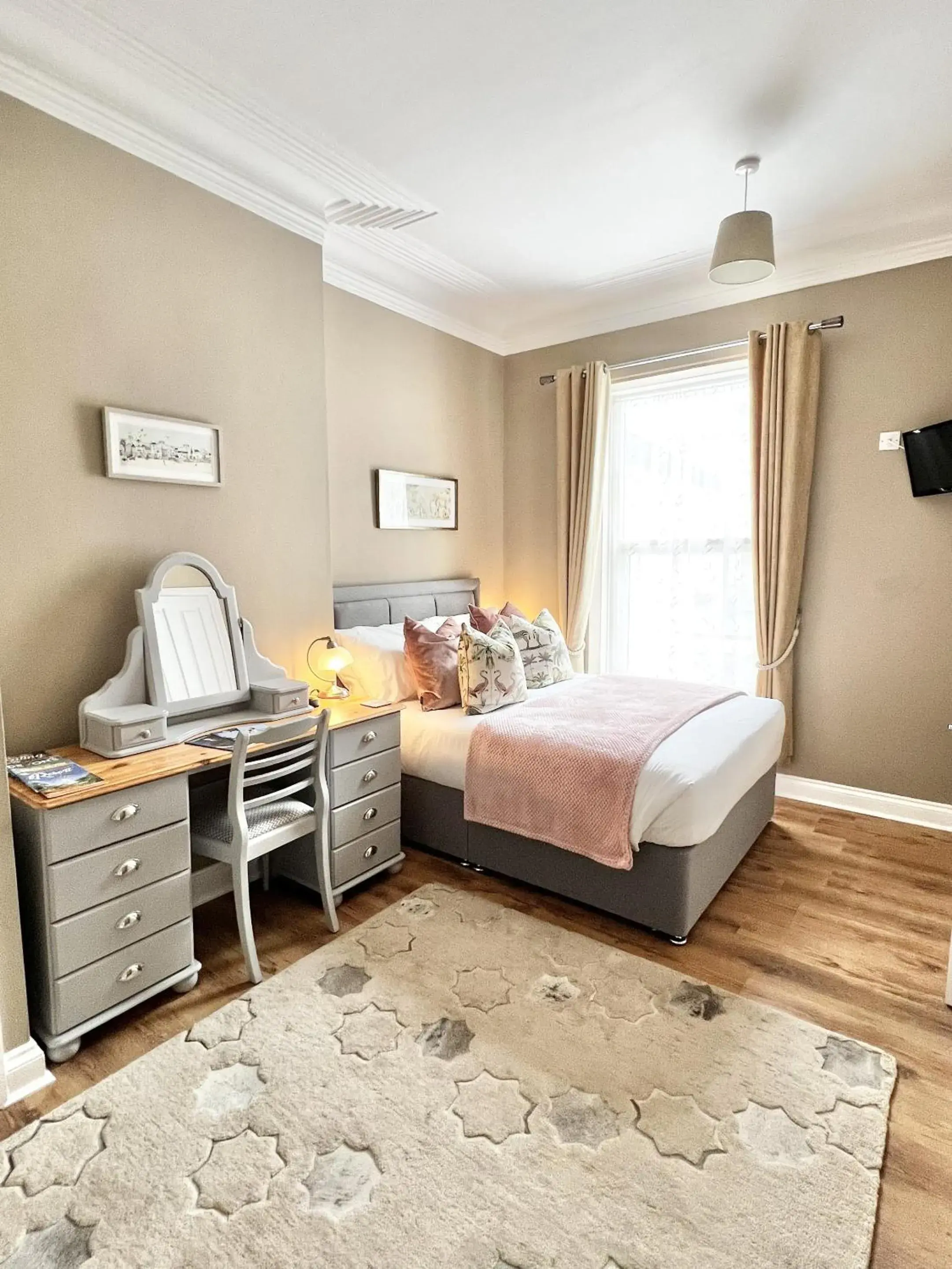 One-Bedroom Suite - single occupancy in Devon House Guest House One-Bedroom Suite - single occupancy in Devon House Guest House