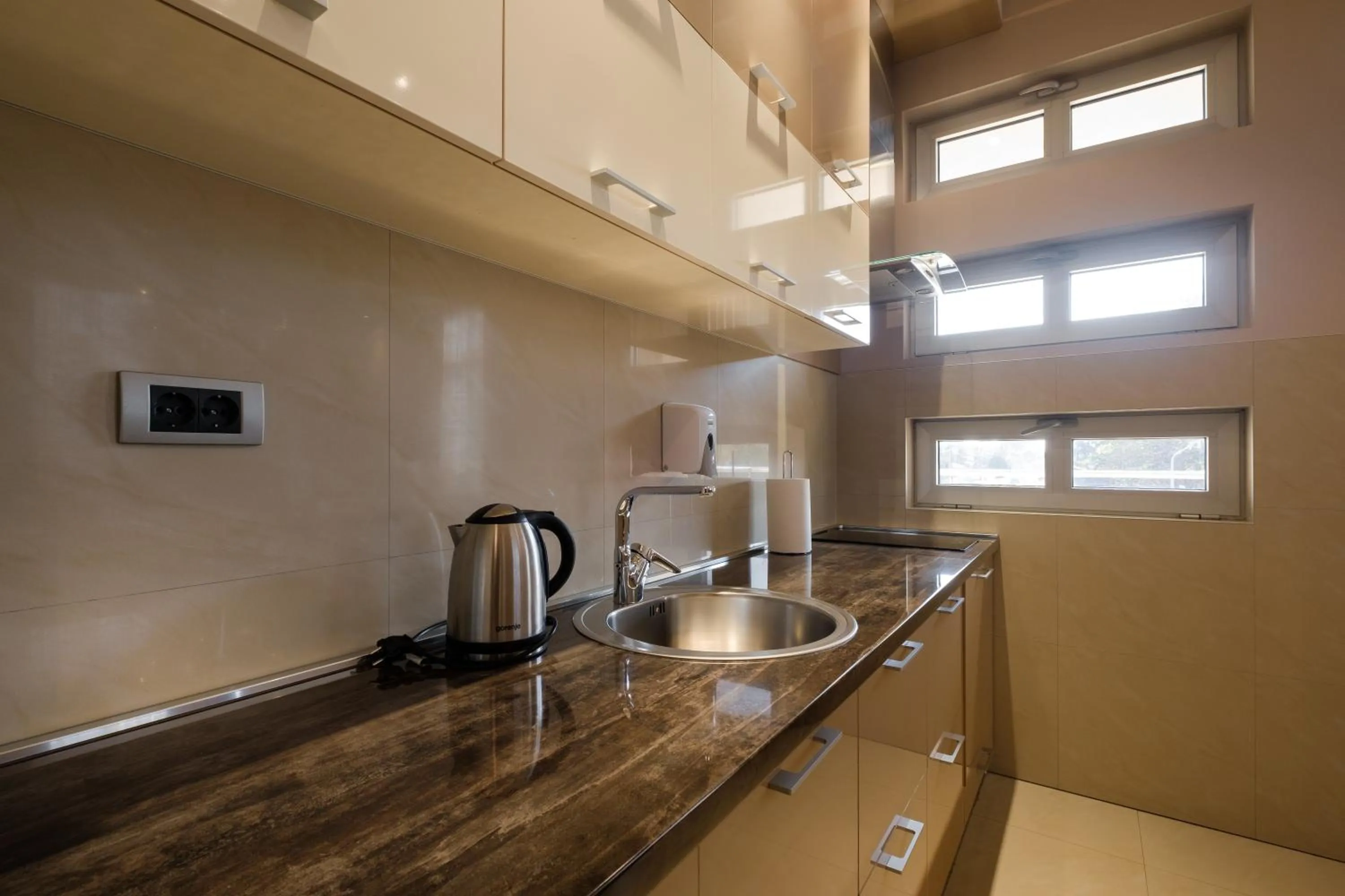 Kitchen or kitchenette in Apart K Apartments