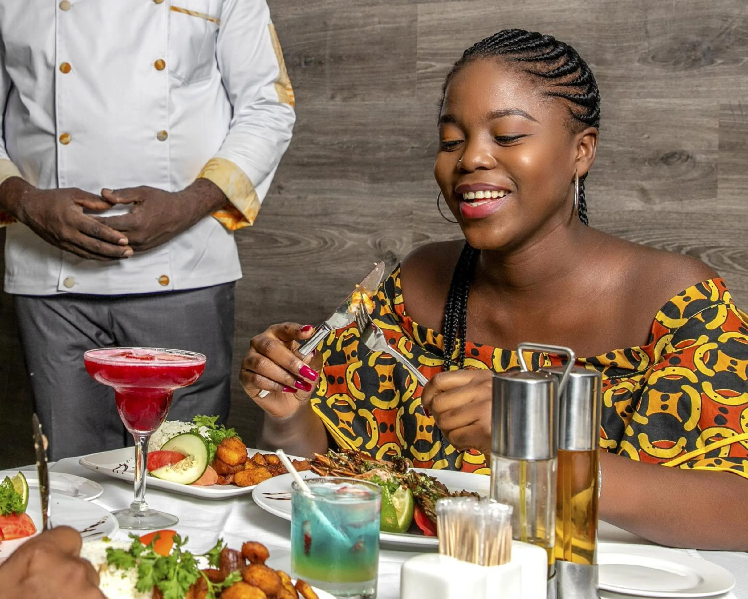 Restaurant/places to eat in Hôtel Ivotel Abidjan
