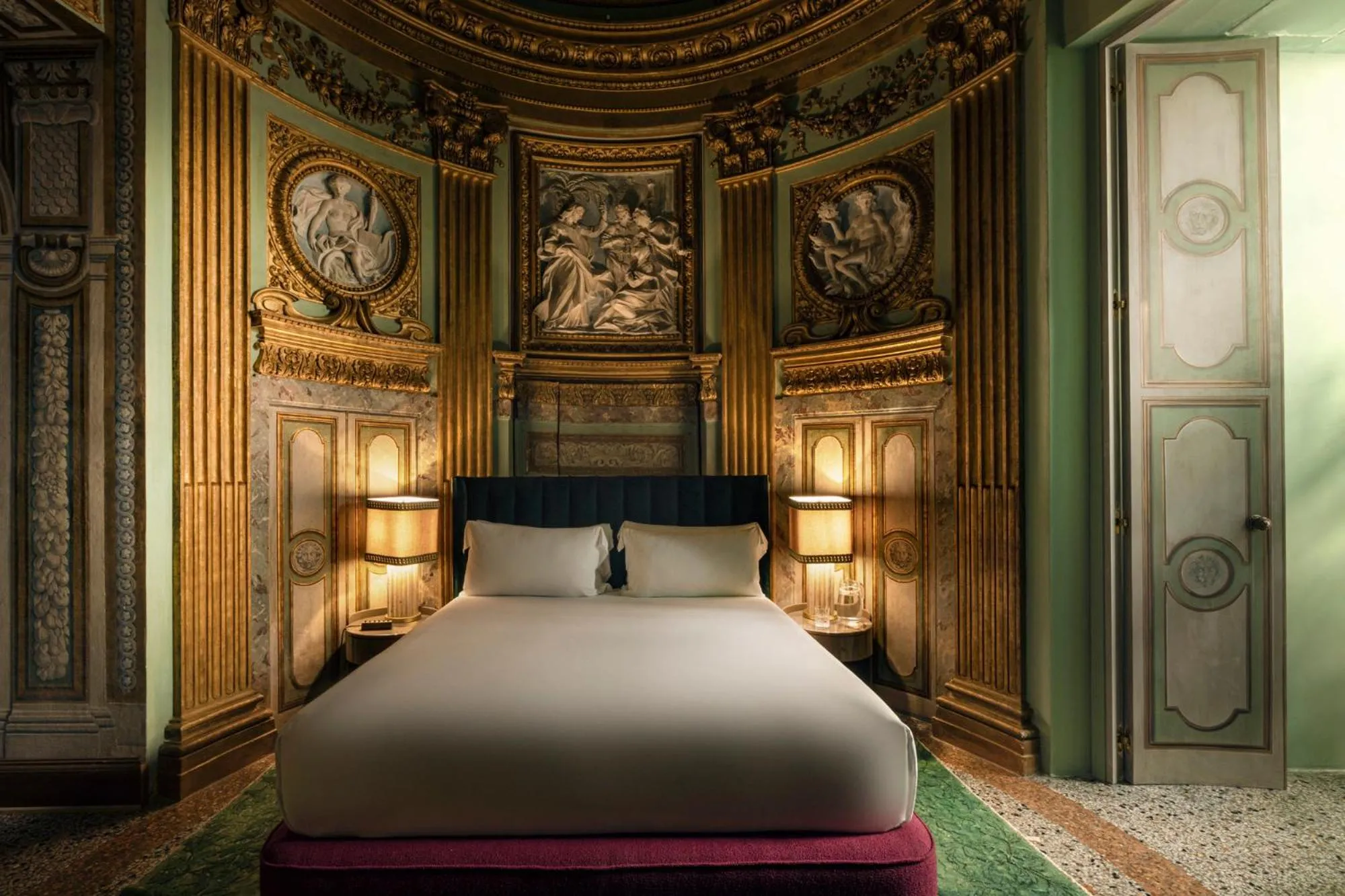 Bed in Palazzo Shedir - The Leading Hotels of the World