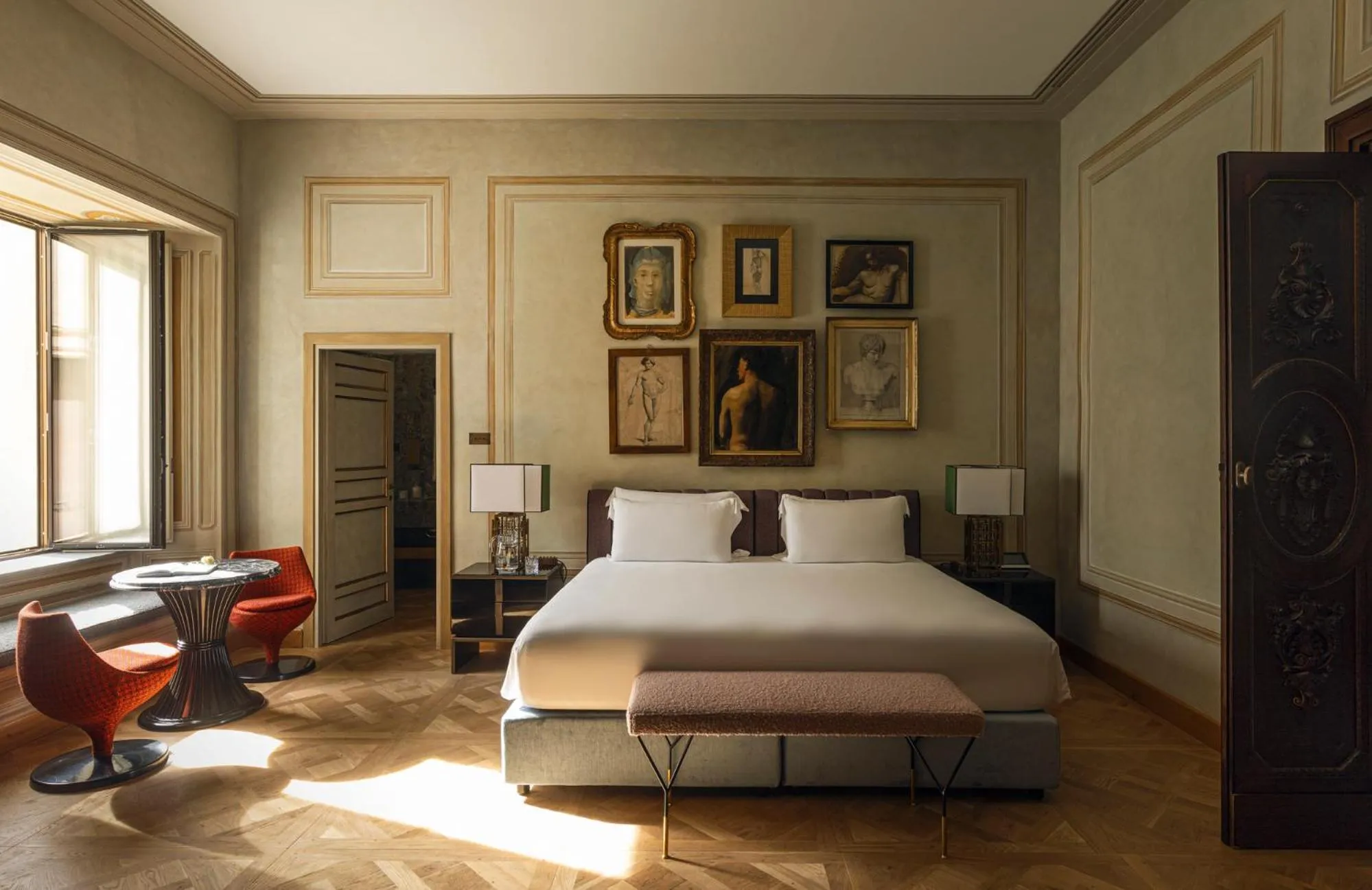 Bed in Palazzo Shedir - The Leading Hotels of the World