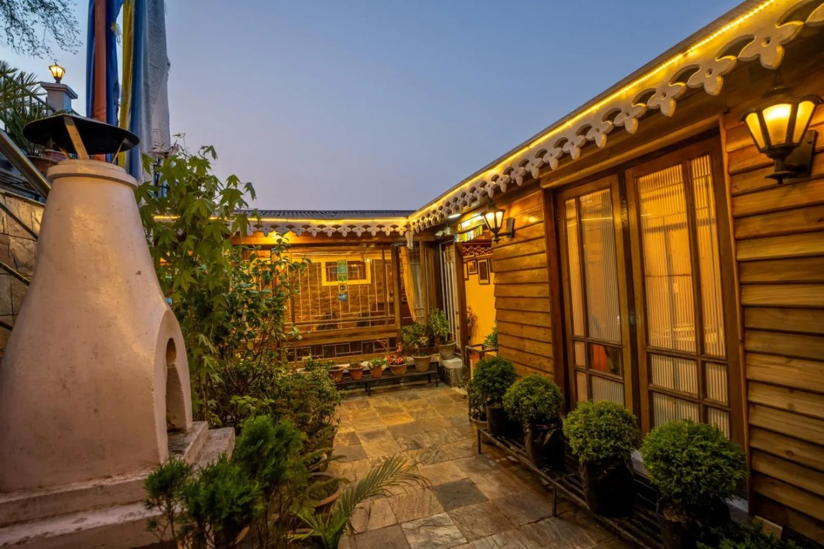 Property building in Muscatel Nirvana – At The Mall Road