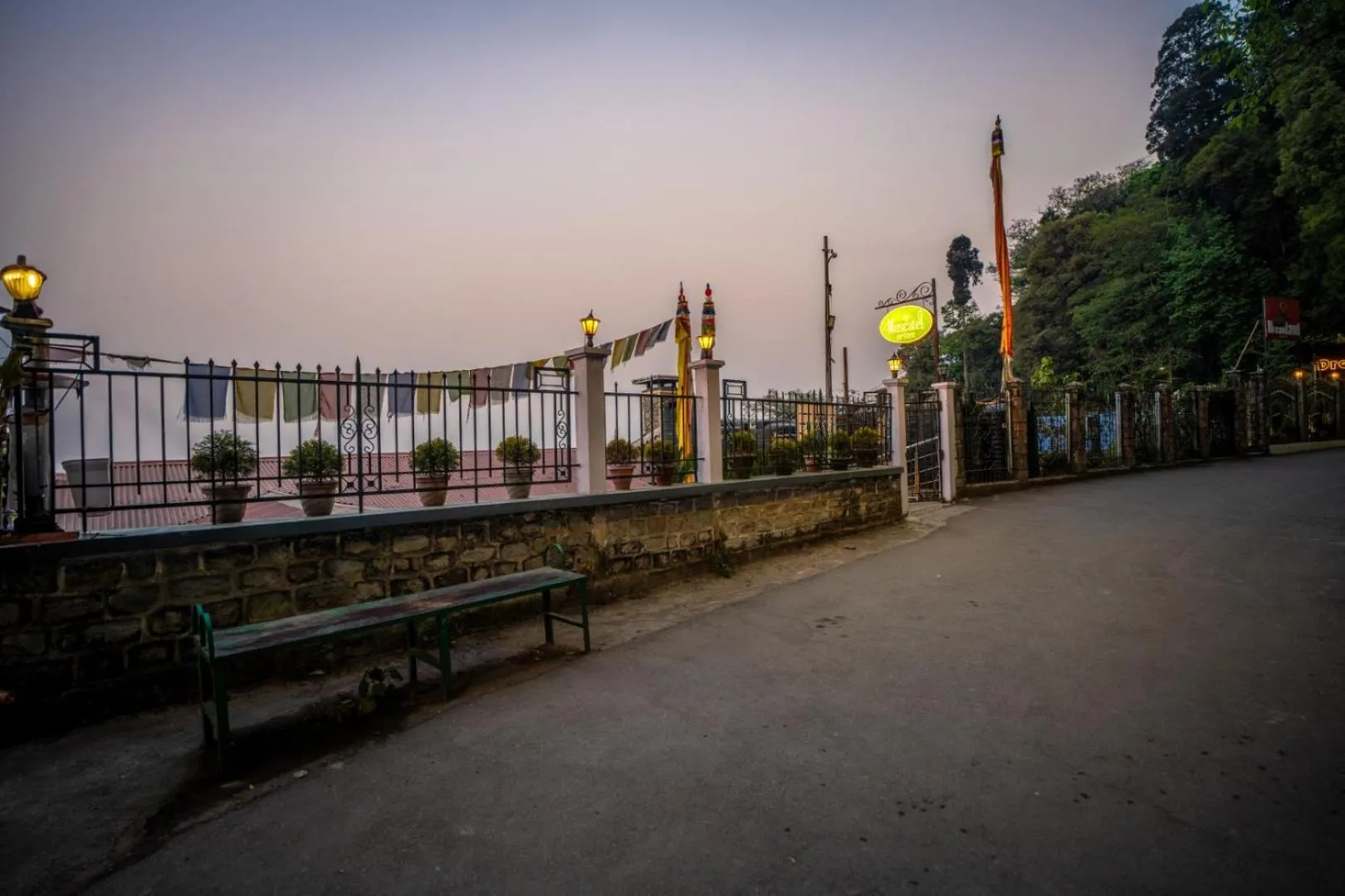 Facade/entrance in Muscatel Nirvana – At The Mall Road