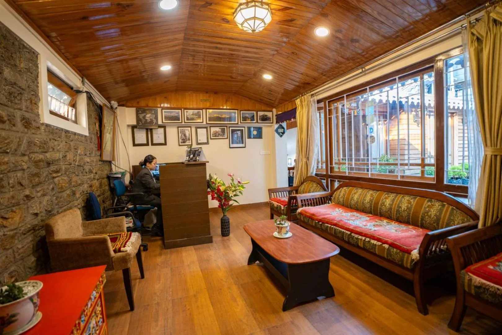 Lobby or reception in Muscatel Nirvana – At The Mall Road