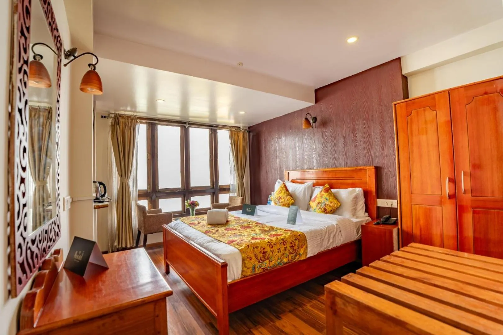 Bed in Muscatel Nirvana – At The Mall Road