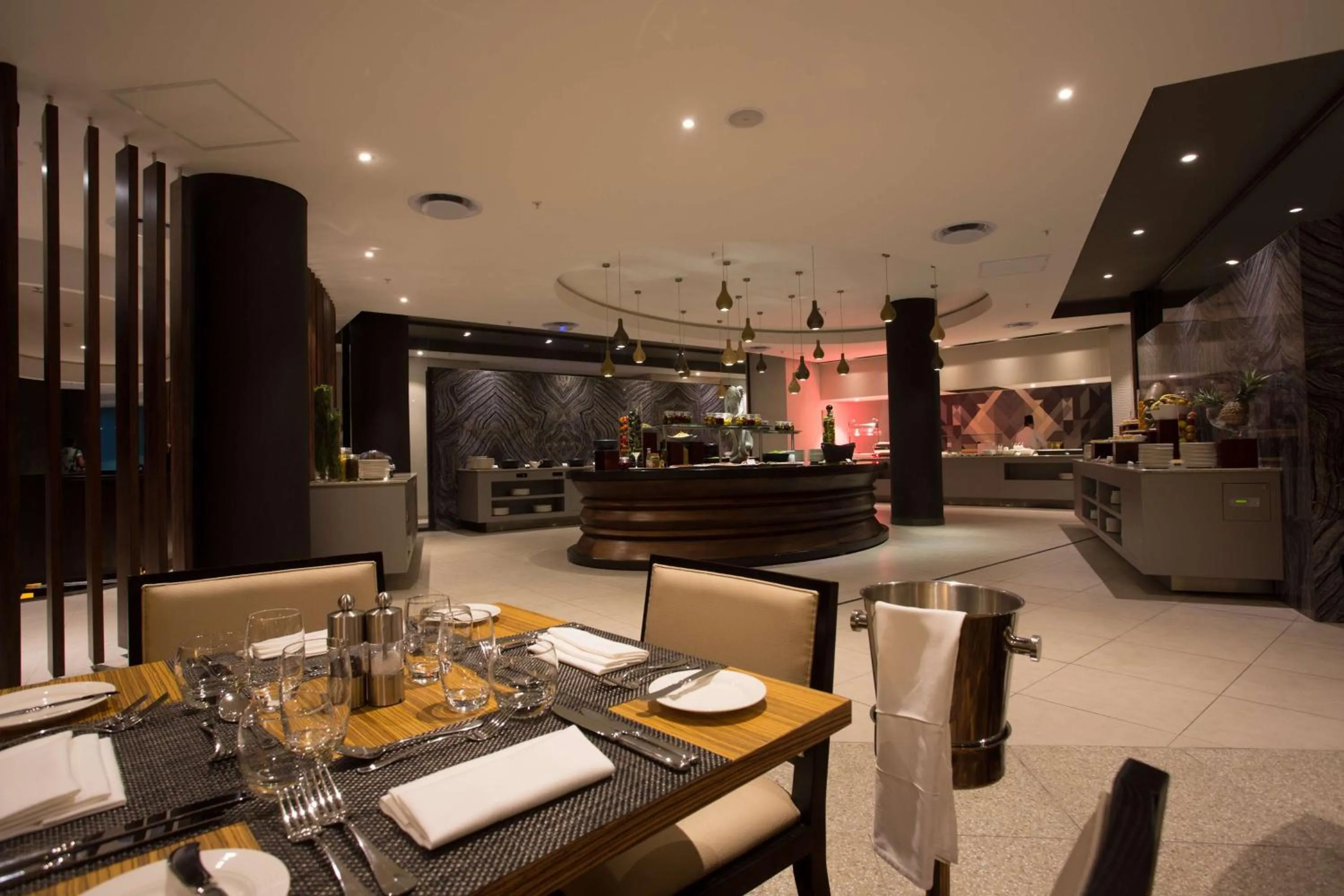 Restaurant/places to eat in Park Inn by Radisson Libreville