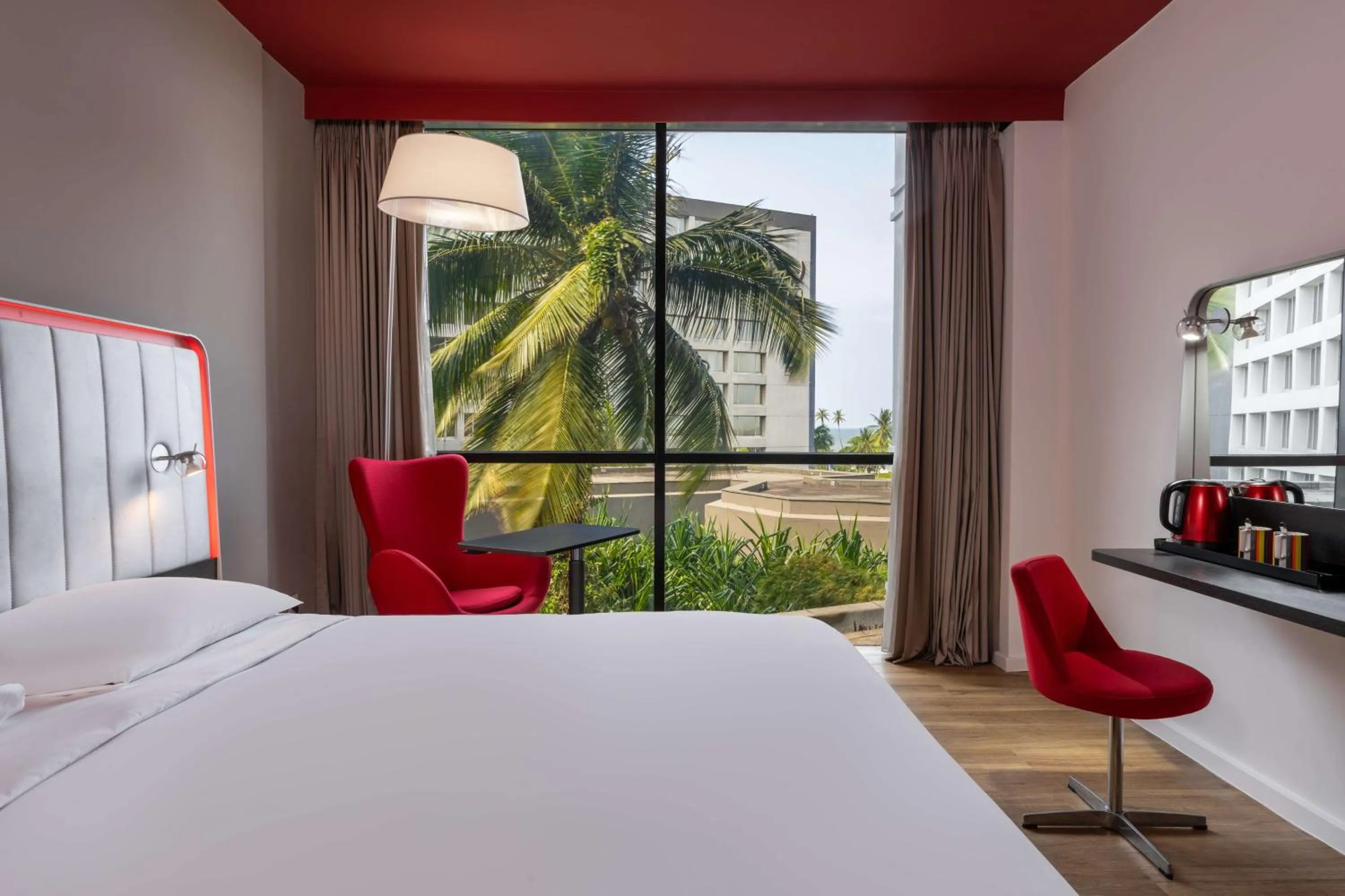 Bedroom, Bed in Park Inn by Radisson Libreville