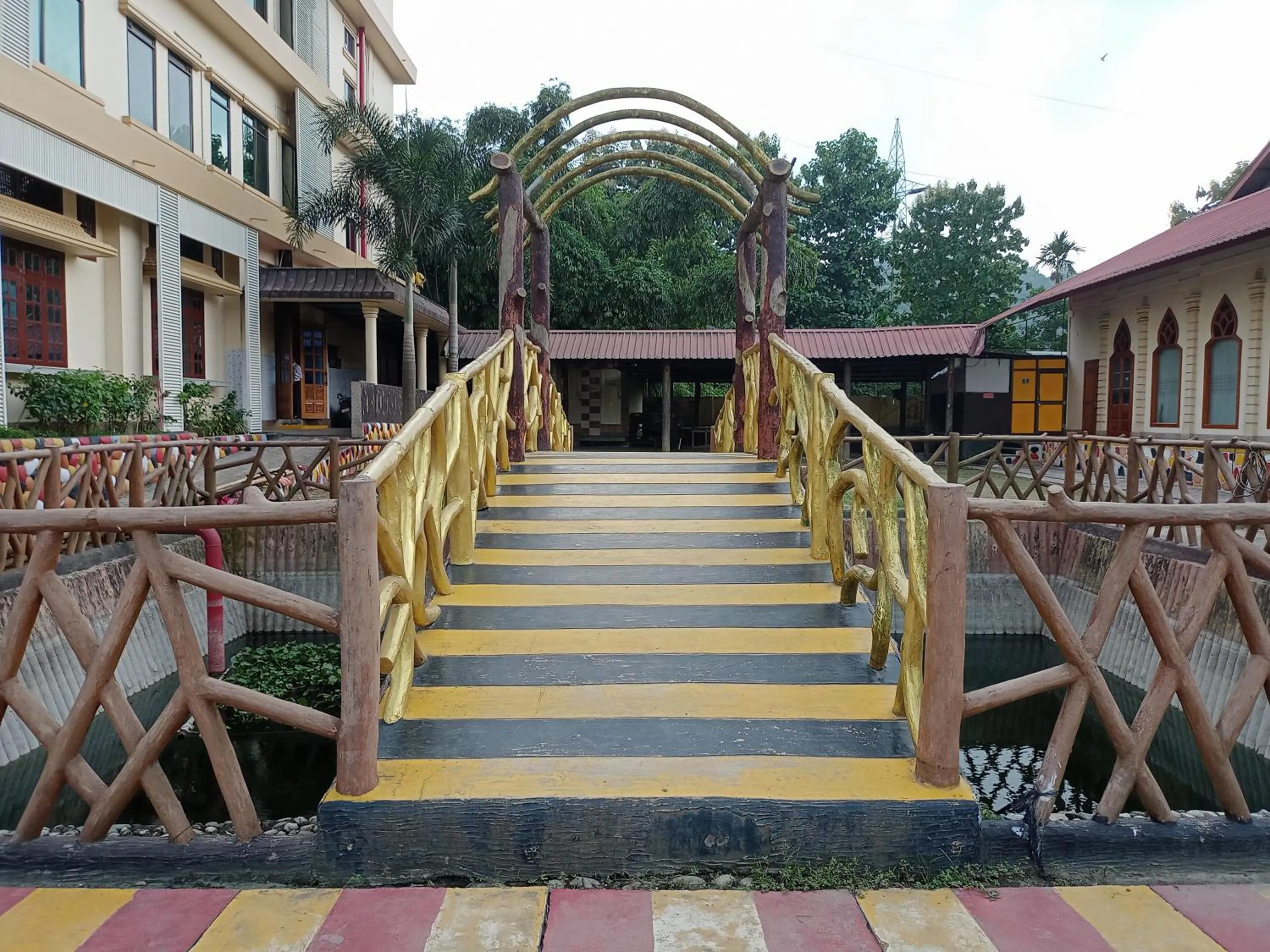 Property building in Dichang Resorts