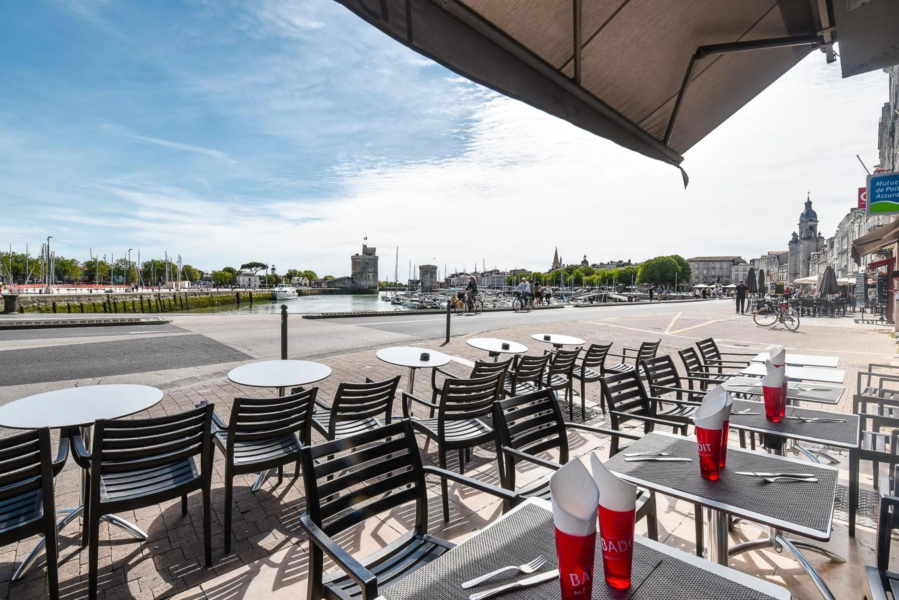 Restaurant/places to eat in Hôtel Le Rupella