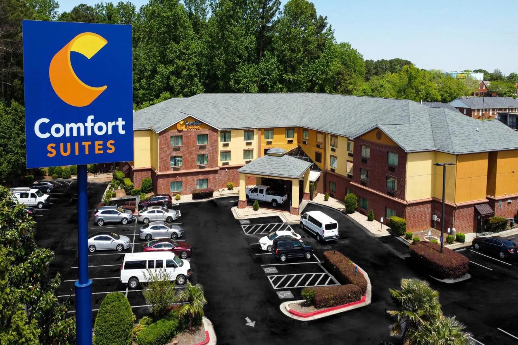 Property building in Comfort Suites Morrow- Atlanta South