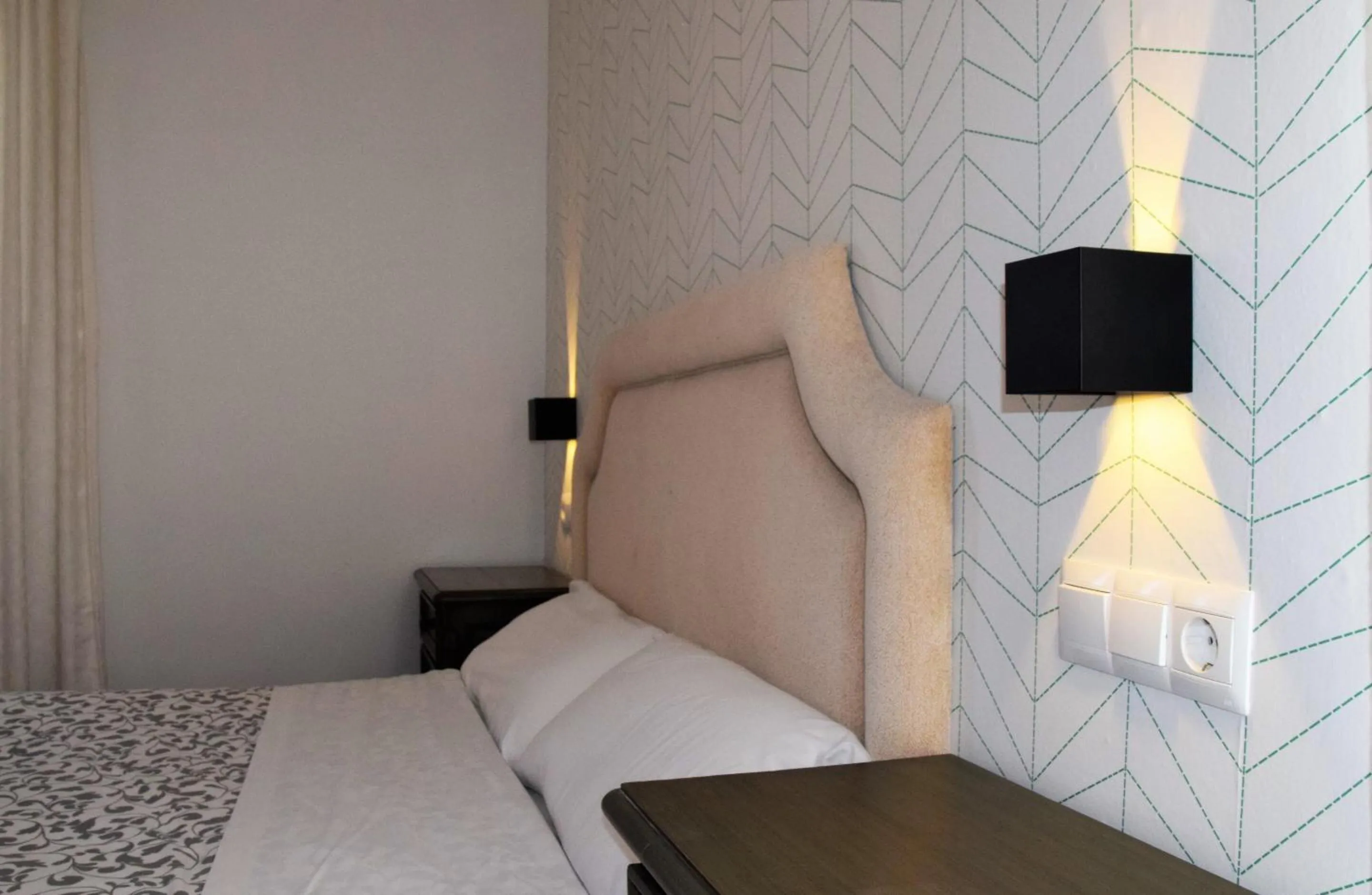 Bedroom, Bed in Apartamentos Ronda Luz