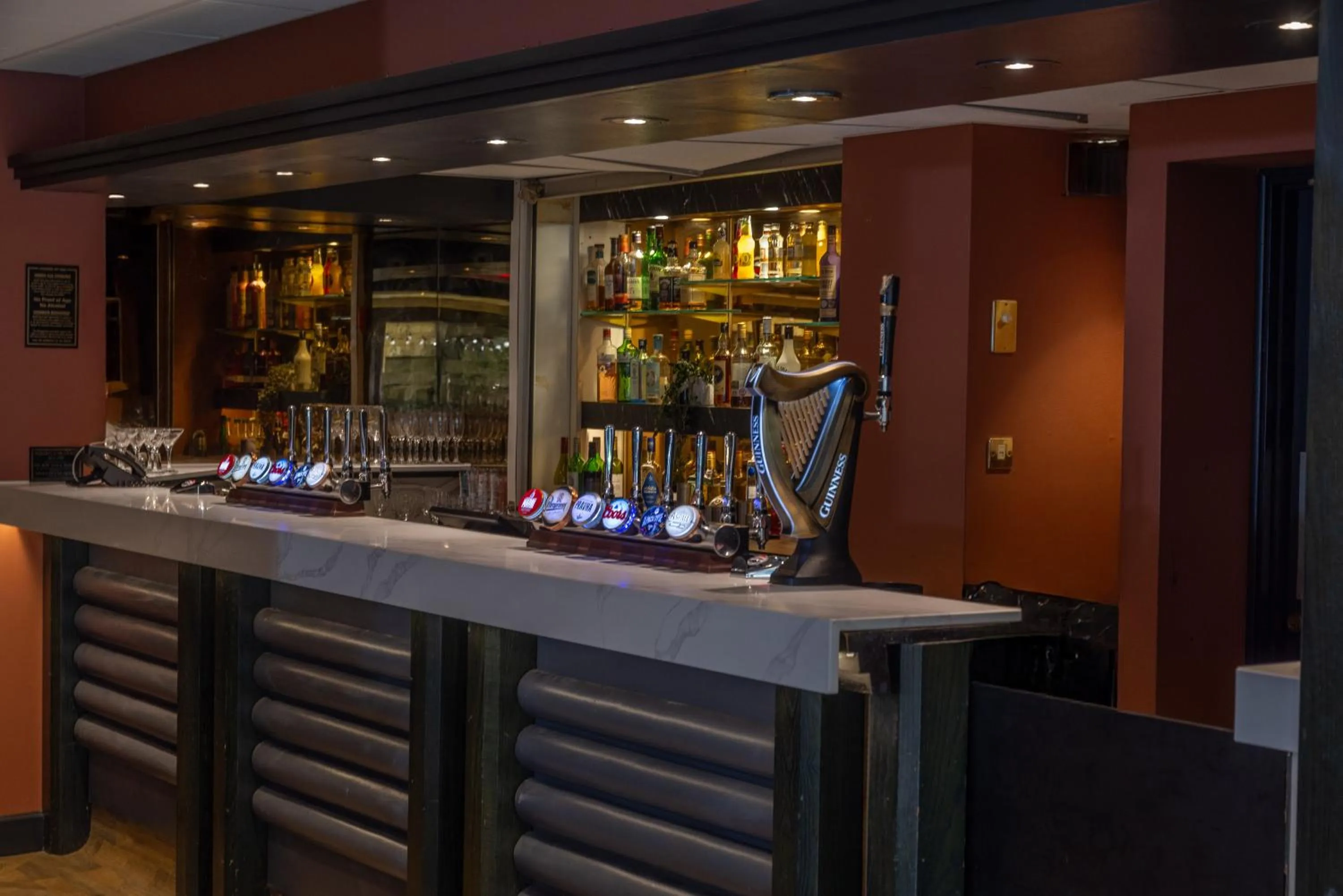 Lounge or bar in Hampshire Court Hotel & Spa