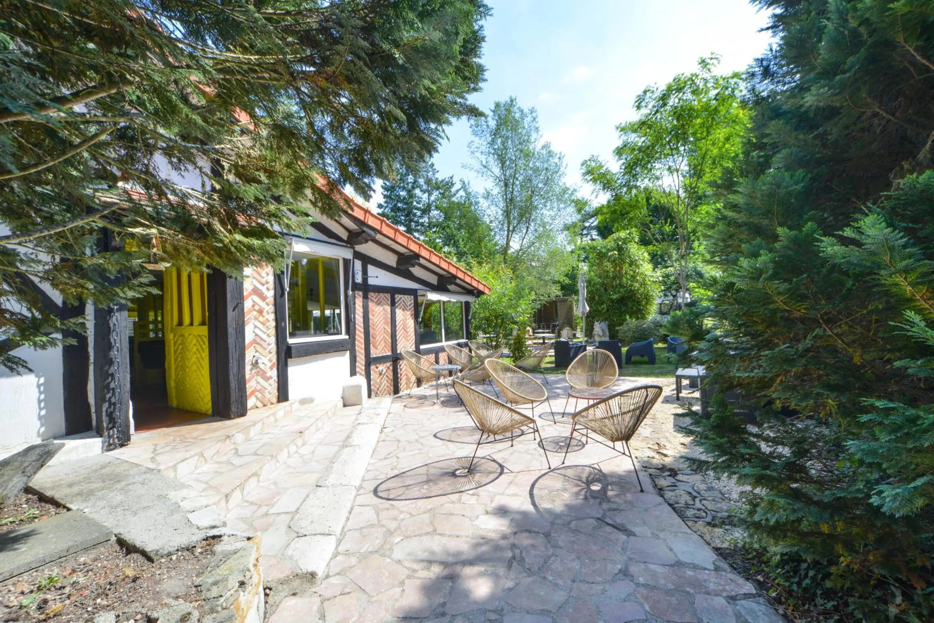 Logis - Hotel Restaurant La Mire